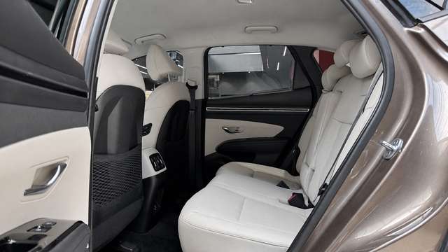 Hyundai TUCSON — photo 20