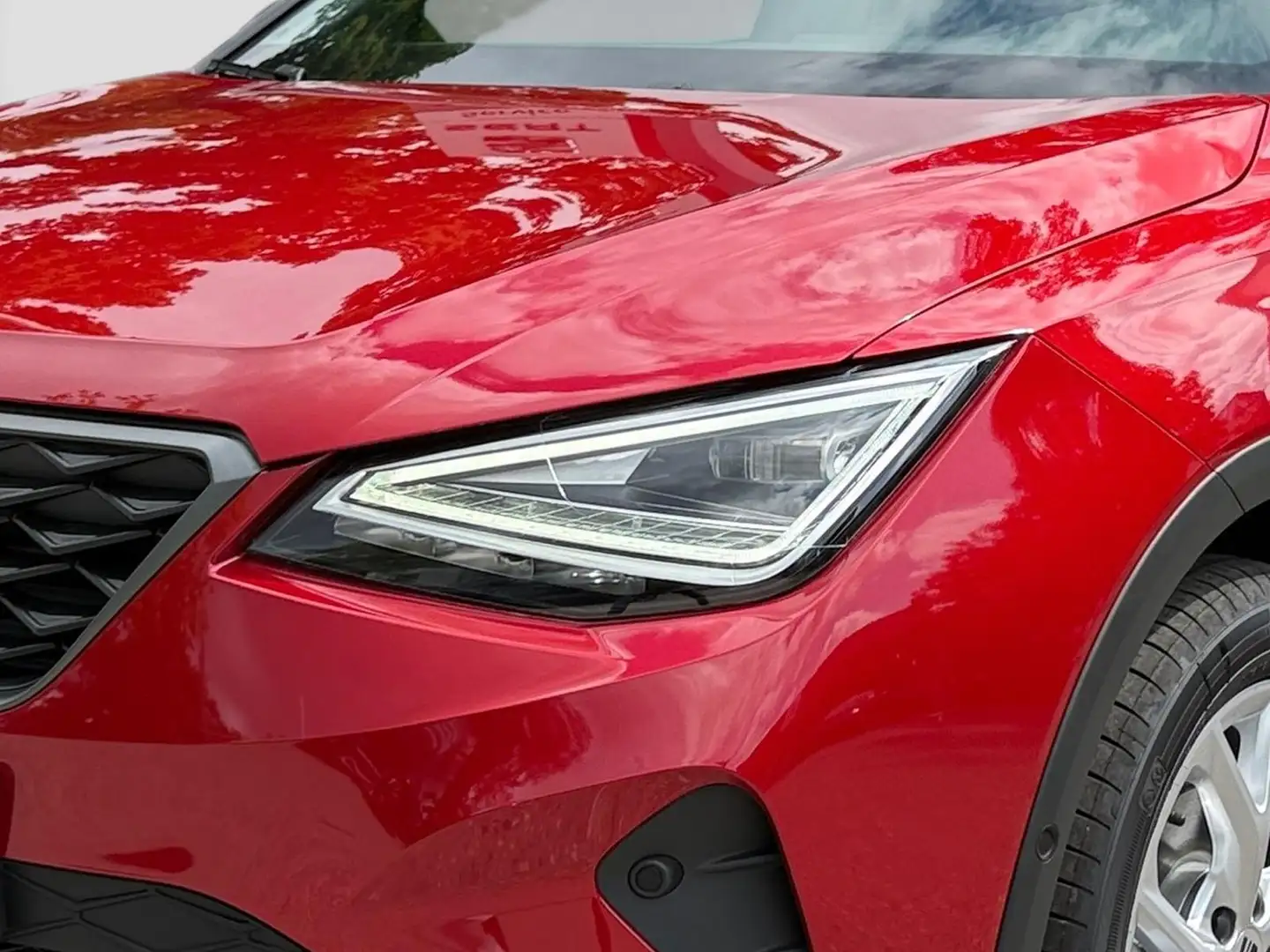 SEAT Arona 1.0 TSI DSG FR SHZ LED Kamera Alcantara Rot - 2