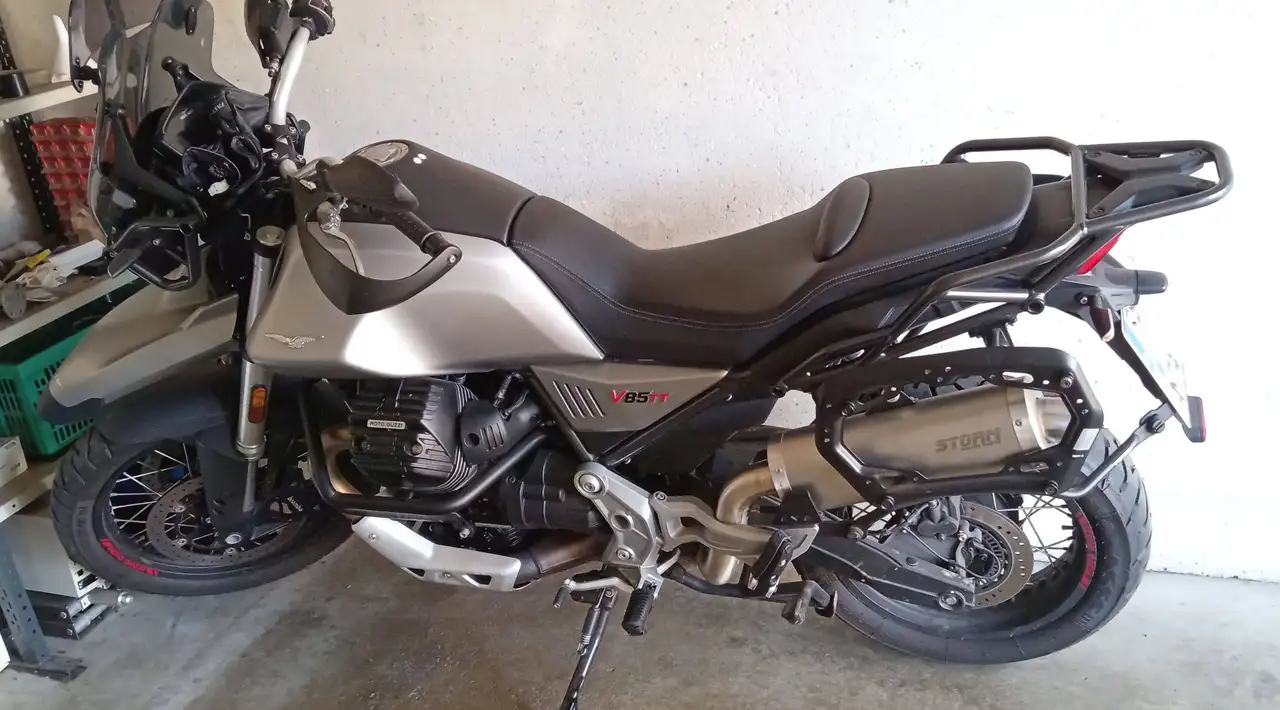 Moto Guzzi V 85 TT