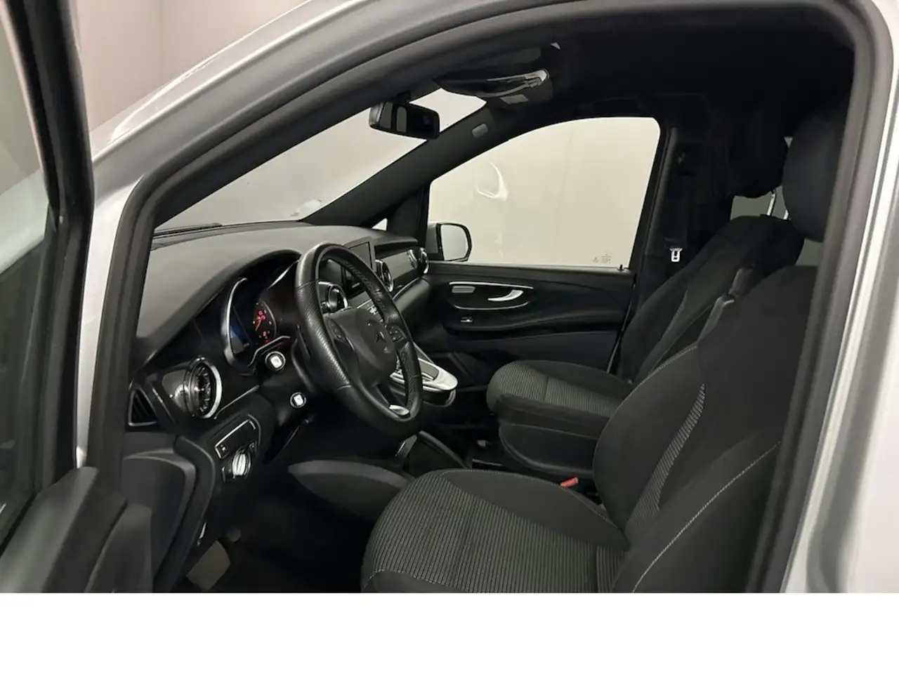 Mercedes-Benz V-Class 220 250 300 d kompakt 6 Sitzer Autom., миниатюра 10