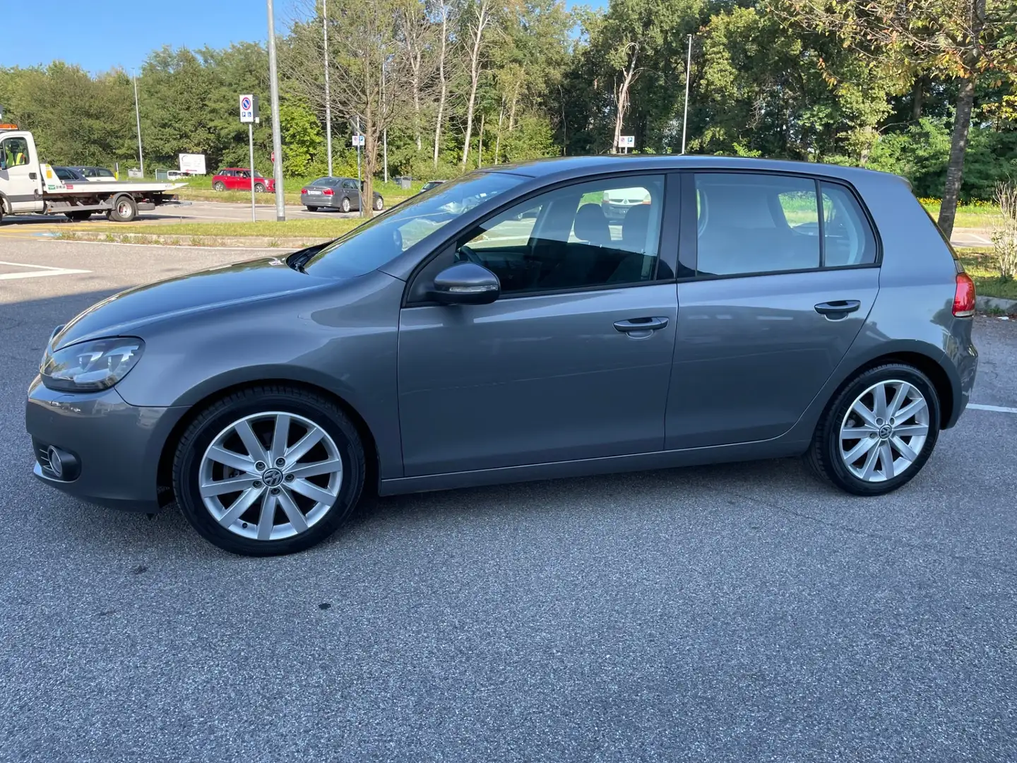 Volkswagen Golf Golf Business 1.6 TDI 5p.*Neo patentati * Grigio - 2