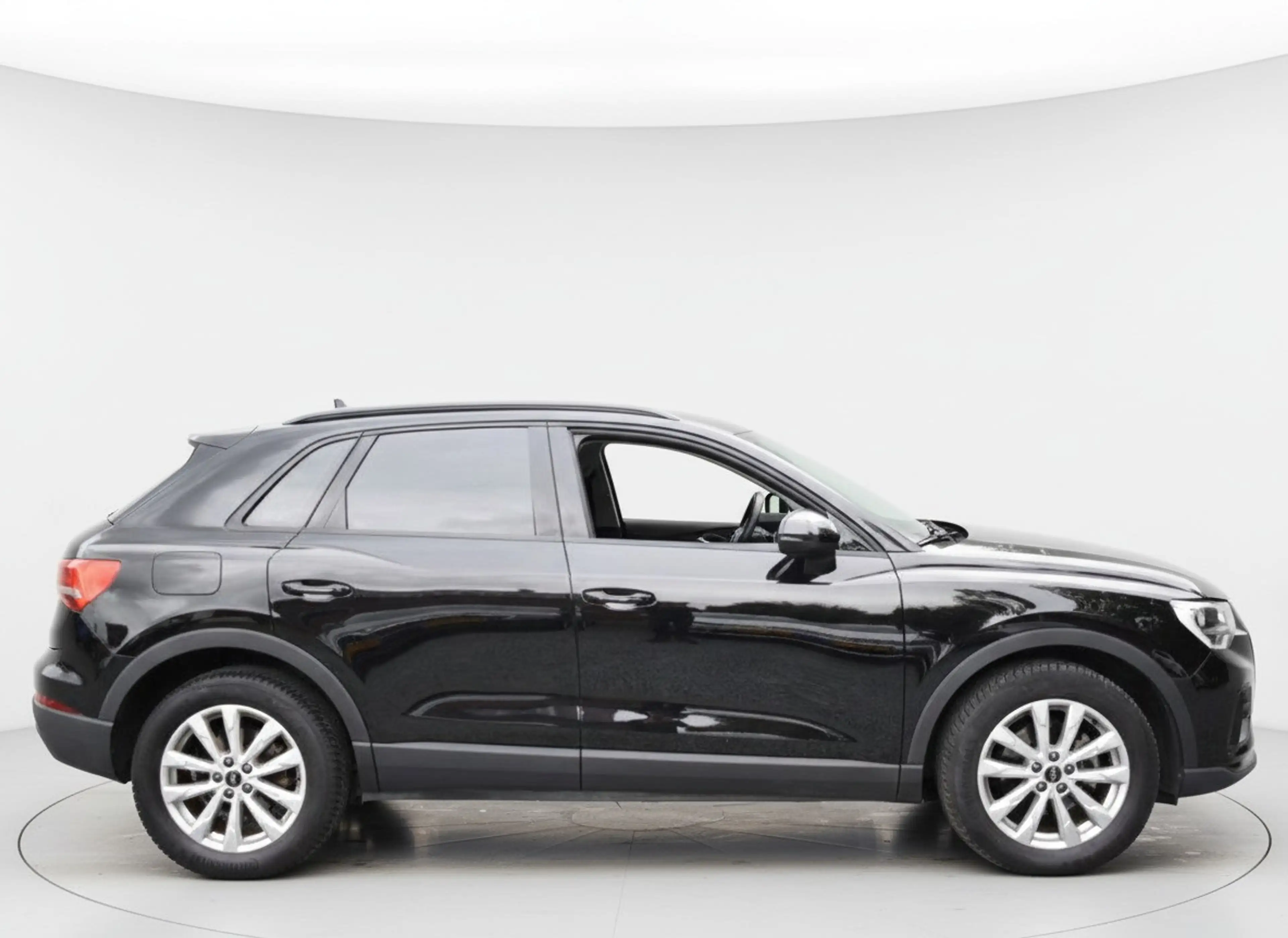 Audi Q3 35TFSI 150PK S-TRONIC PRO LINE VIRTUAL/PDC/NAVI — photo 4