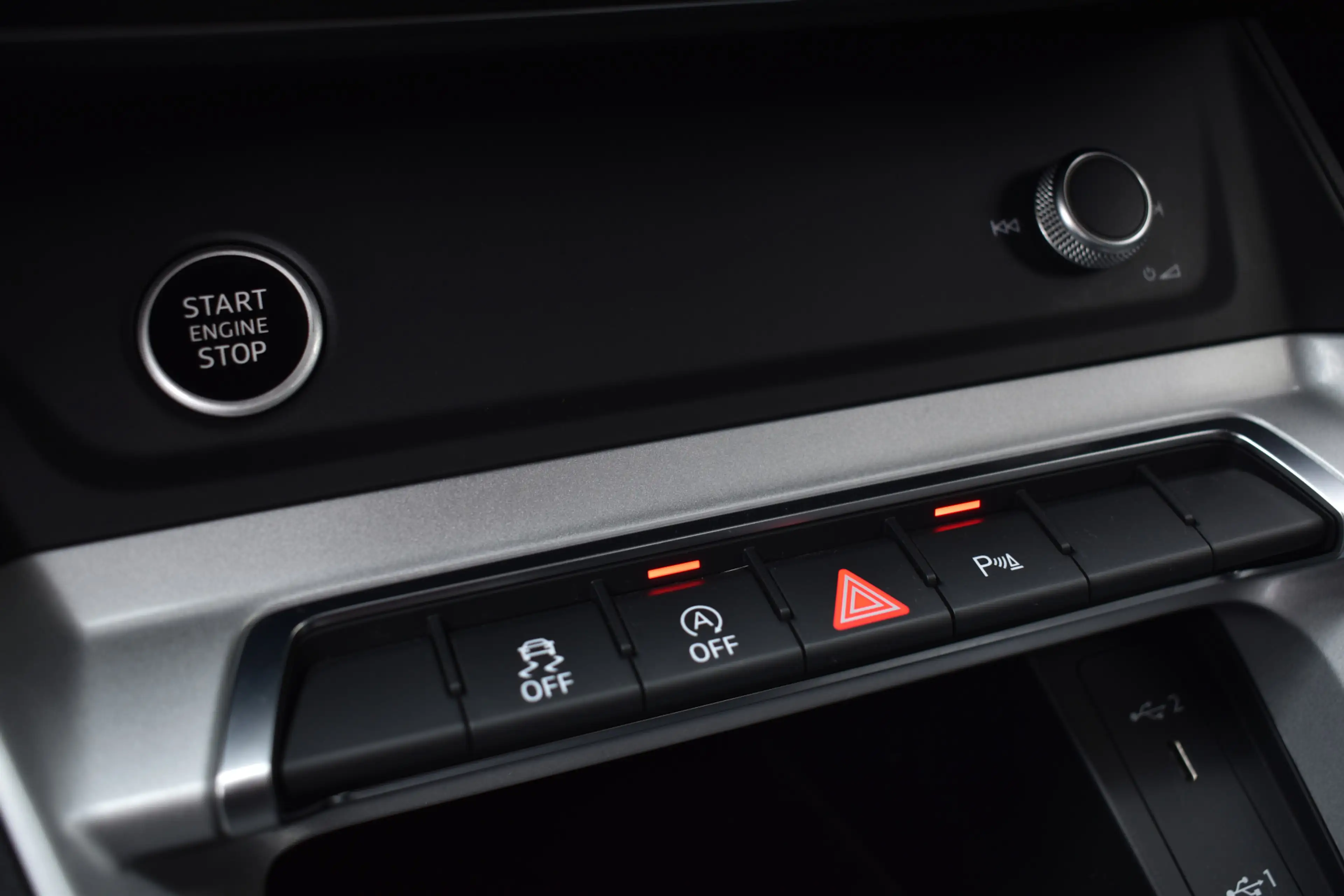 Audi Q3 35TFSI 150PK S-TRONIC PRO LINE VIRTUAL/PDC/NAVI — photo 28