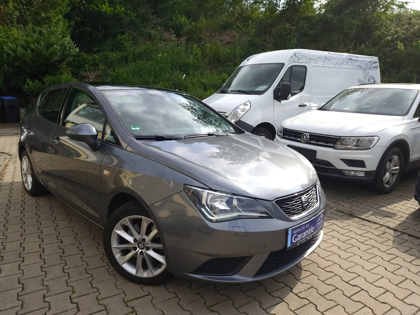 SEAT Ibiza Style/Panorama/Leder/Navi/AndroidAuto/AppleCarplay Grau - 1