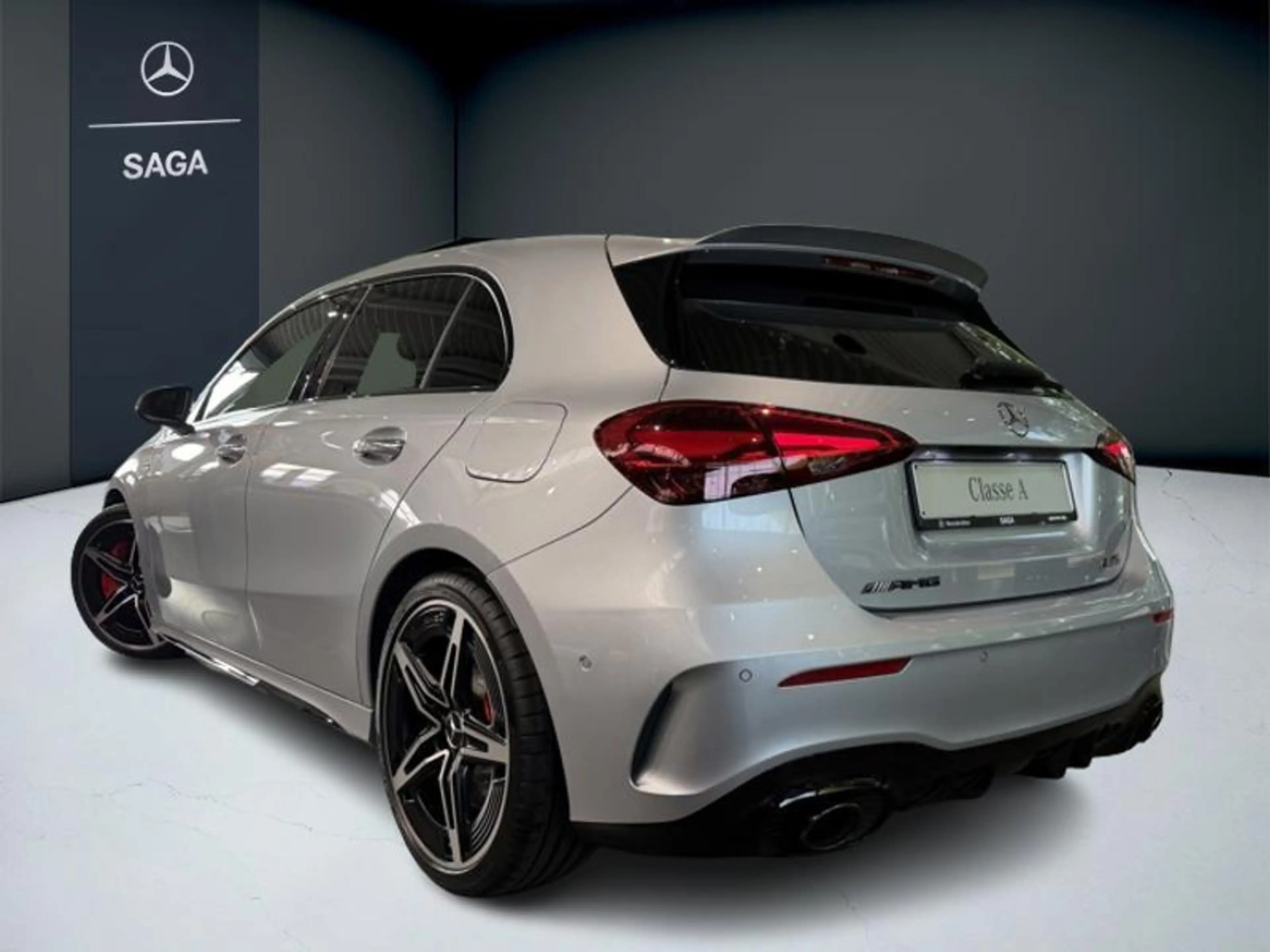 Mercedes-Benz A 35 AMG Classe A 4MATIC Compacte — photo 6