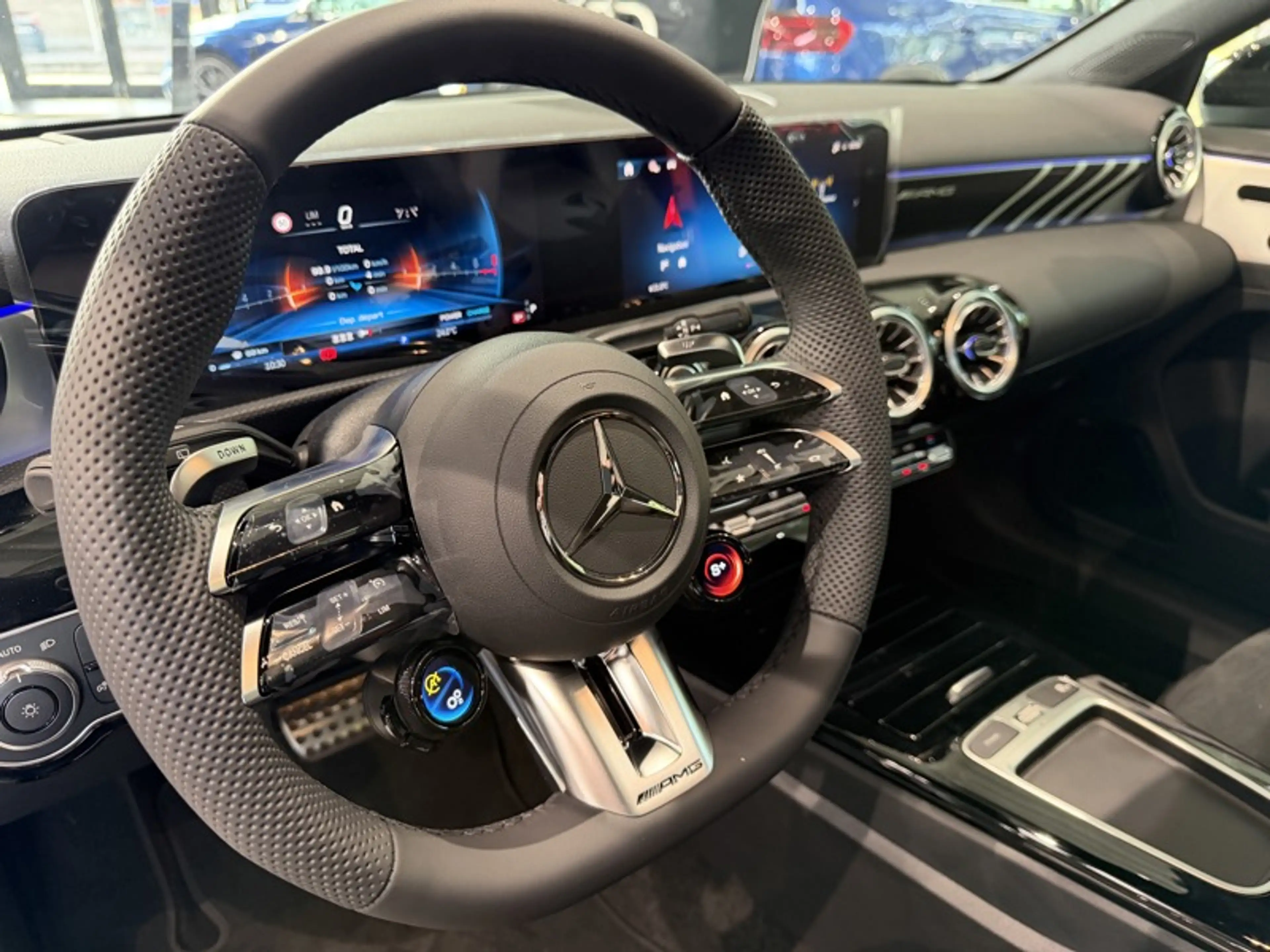 Mercedes-Benz A 35 AMG Classe A 4MATIC Compacte — photo 12
