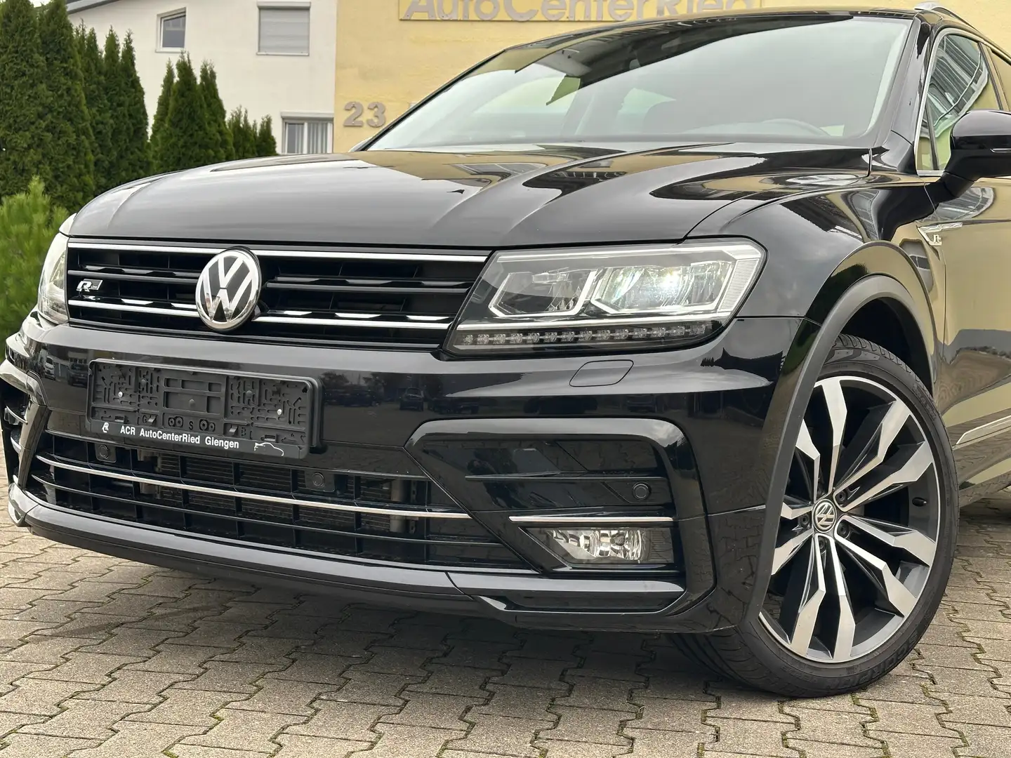 Volkswagen Tiguan 2.0 TDI DSG 4Motion R-Line+Highline Virtuell/LED Schwarz - 2