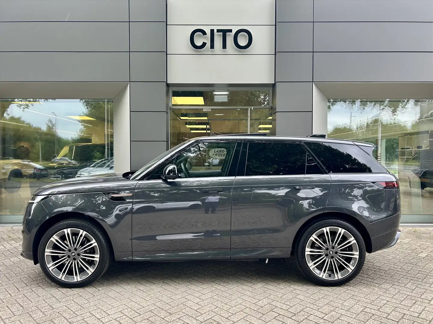 Land Rover Range Rover Sport P460e PHEV Dynamic SE Grijs - 2