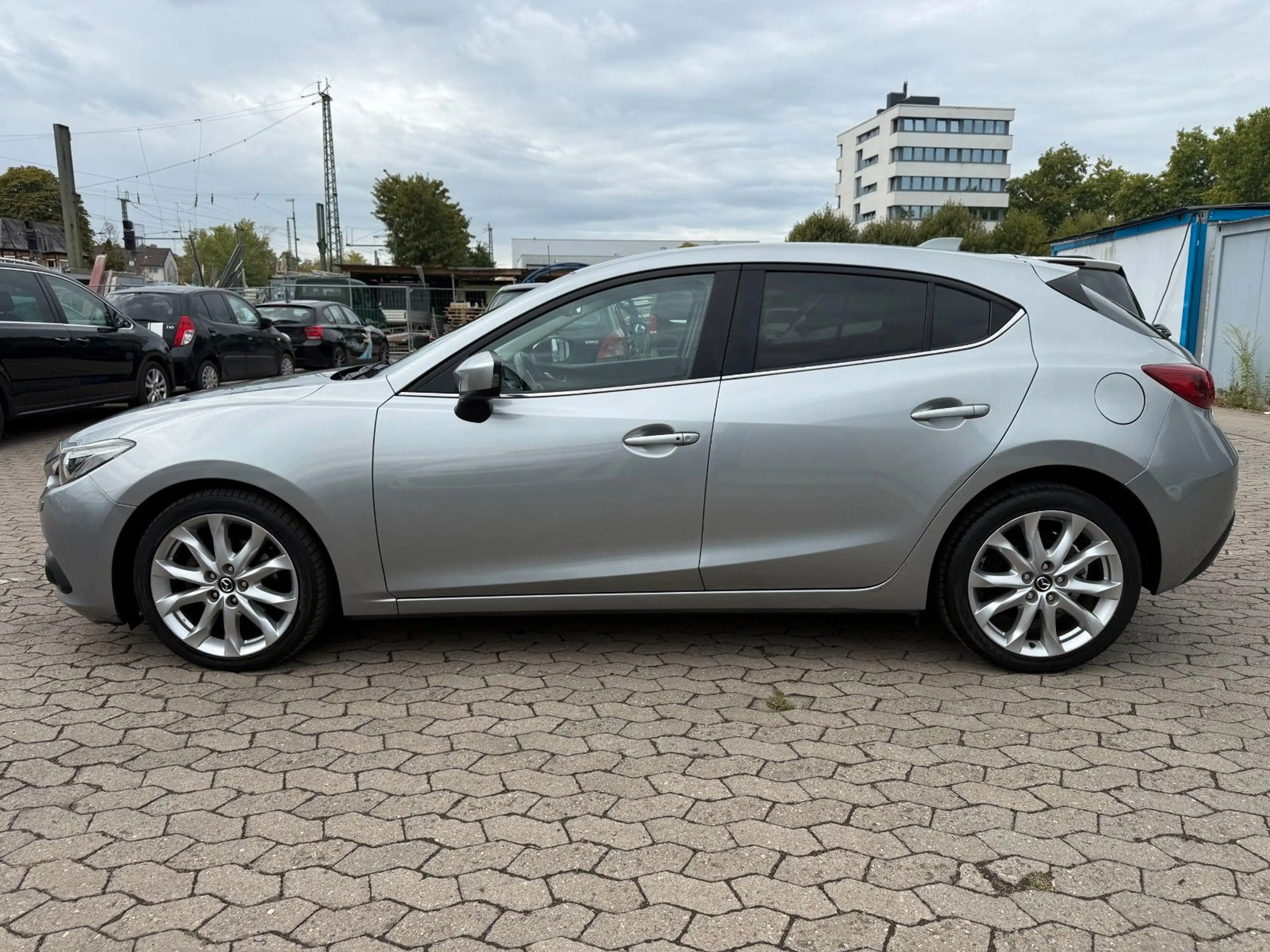 Mazda 3 SPORTS-LINE 2.2/ AUTOMATIK / 2 HAND / HEAD UP — photo 3