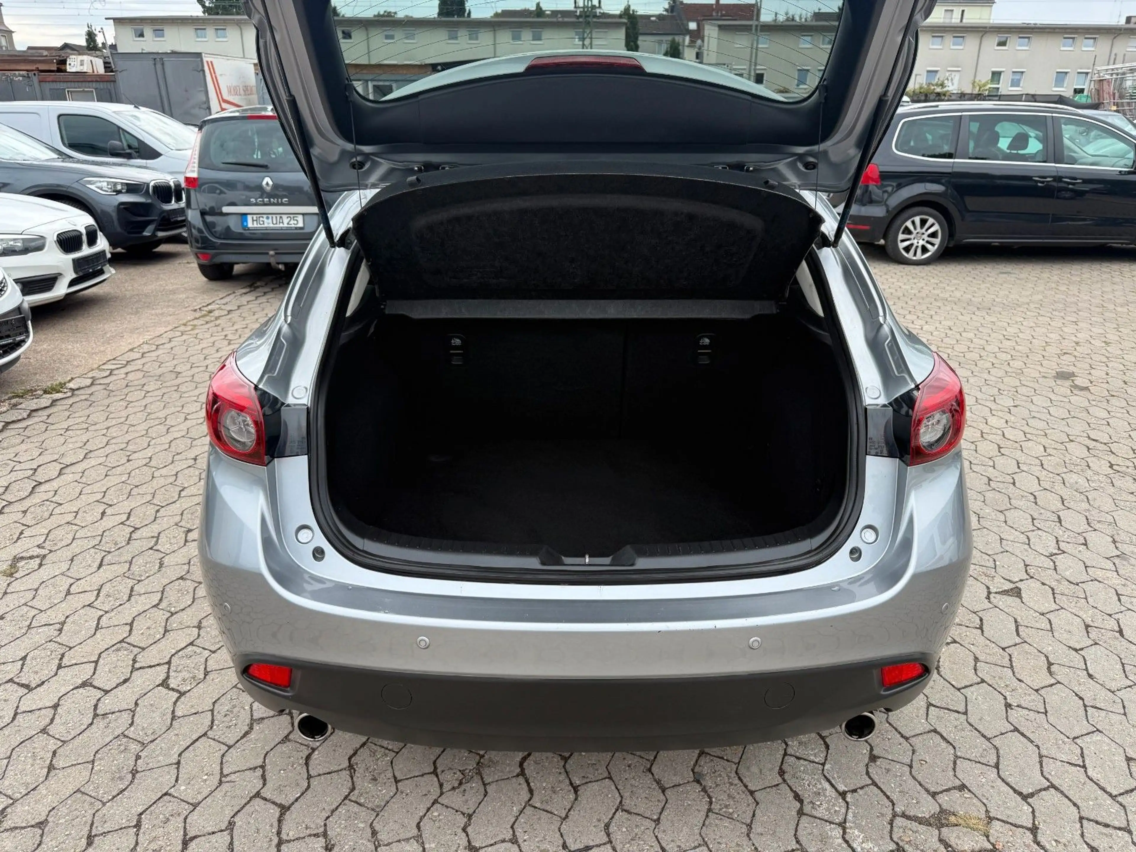 Mazda 3 SPORTS-LINE 2.2/ AUTOMATIK / 2 HAND / HEAD UP — photo 10