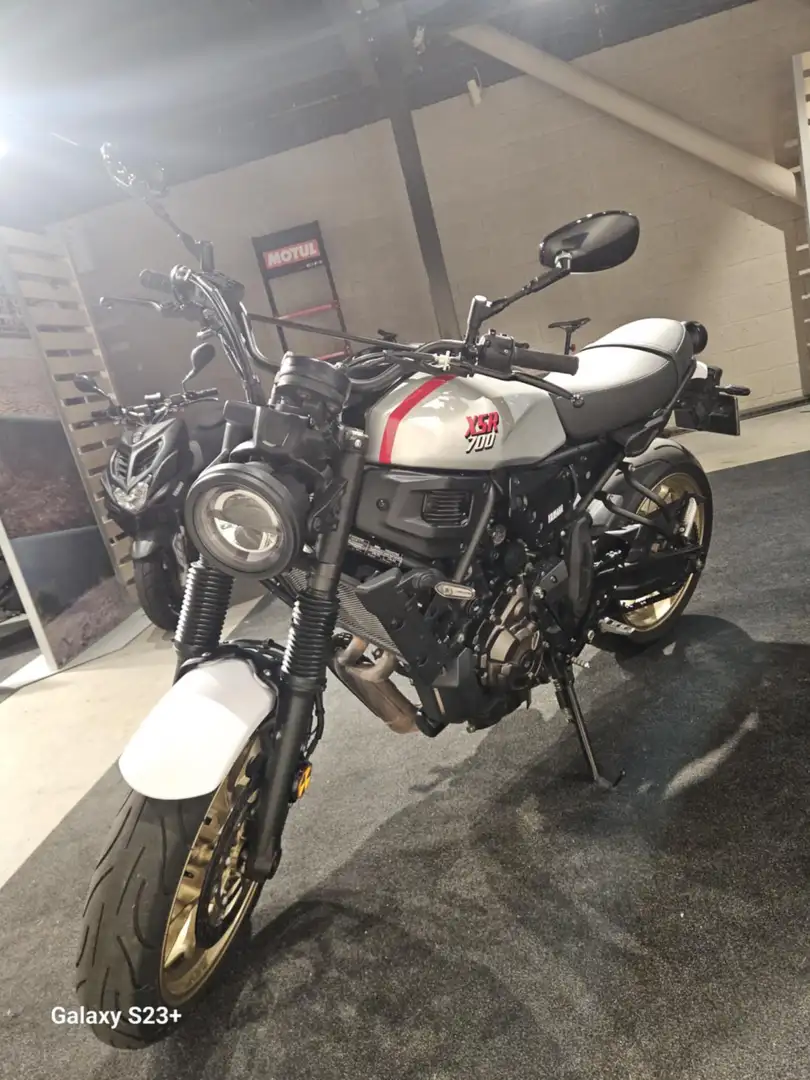 Yamaha XSR 700 XTribute Argent - 1