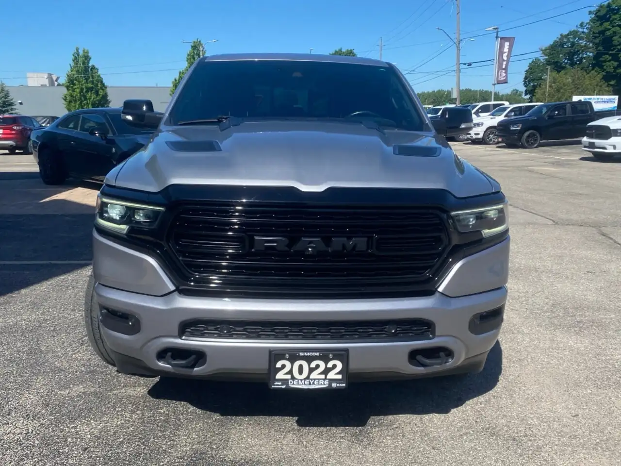 RAM 1500 снимка RAM 1500