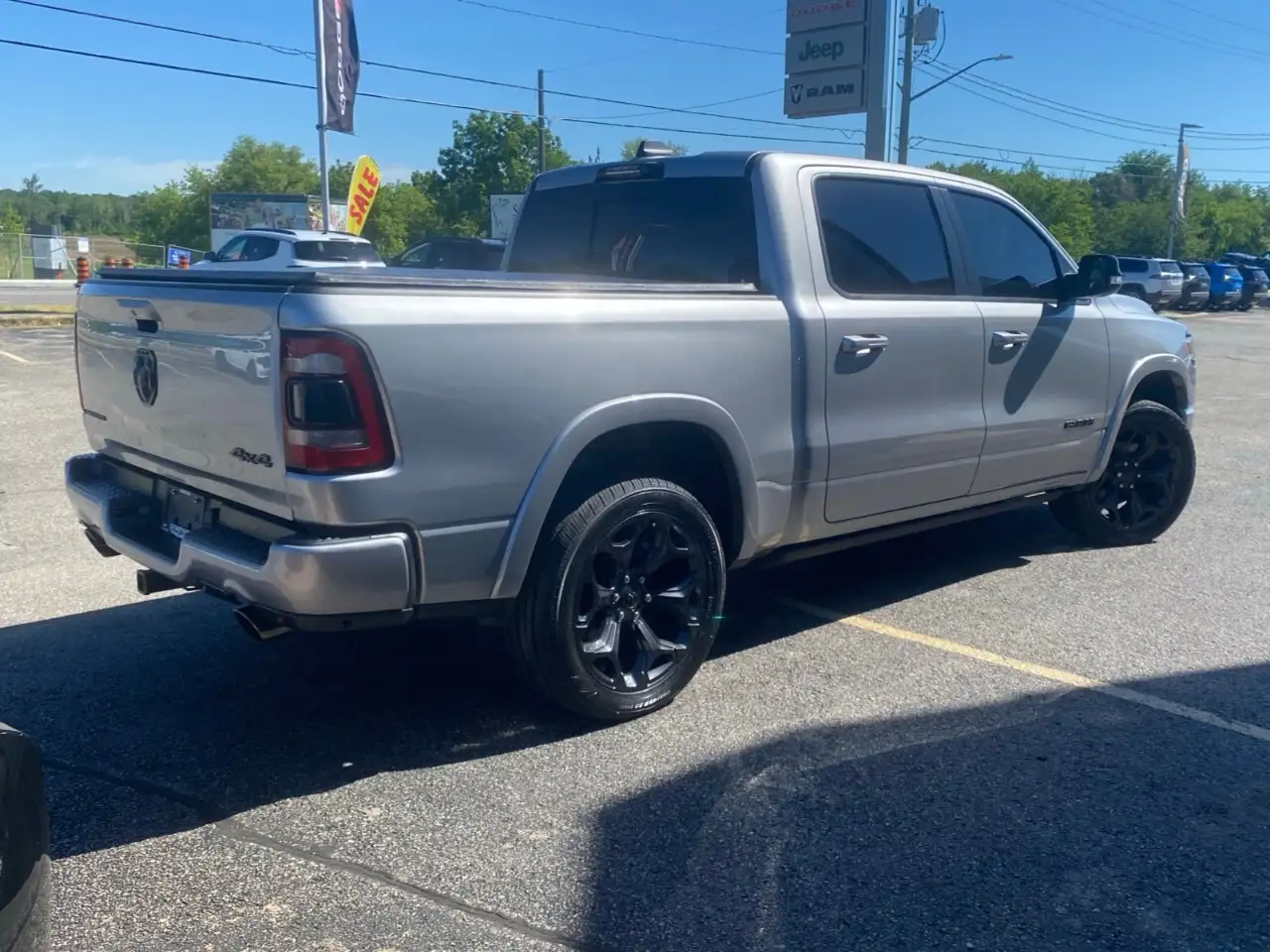 RAM 1500 снимка RAM 1500