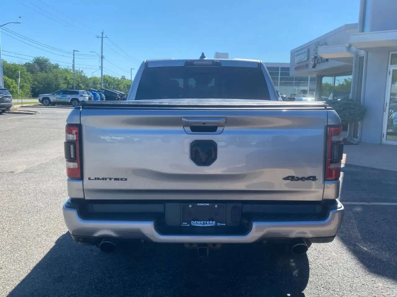RAM 1500 снимка RAM 1500