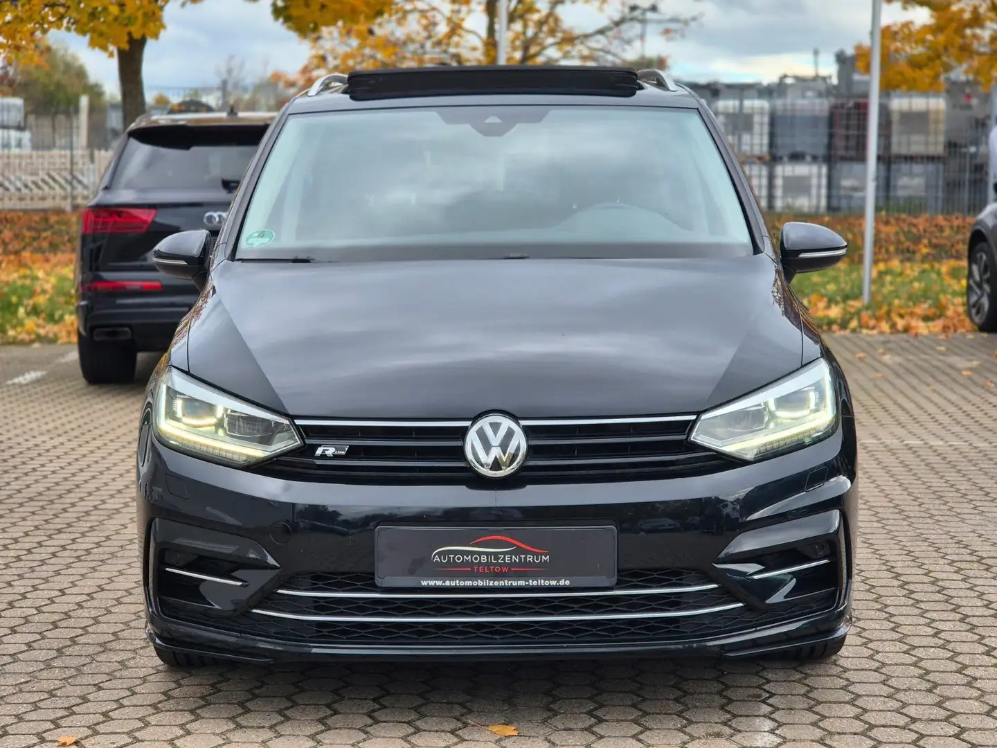 Volkswagen Touran 1.6 TDI DSG Join R Line 7-Sitzer/AHK/Pano Schwarz - 2