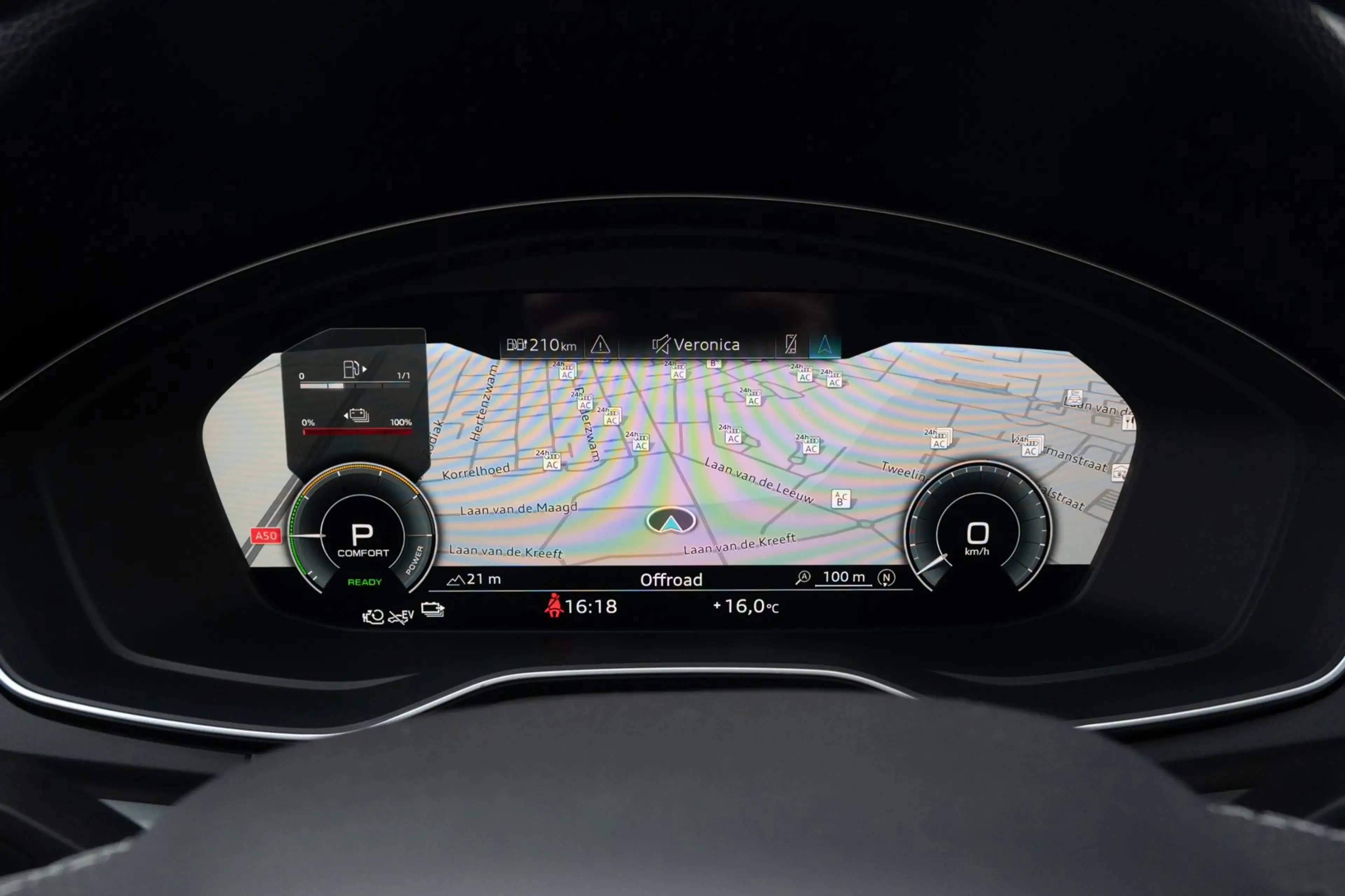 Audi Q5 50 TFSI e S edition Luchtvering Panoramadak — photo 40