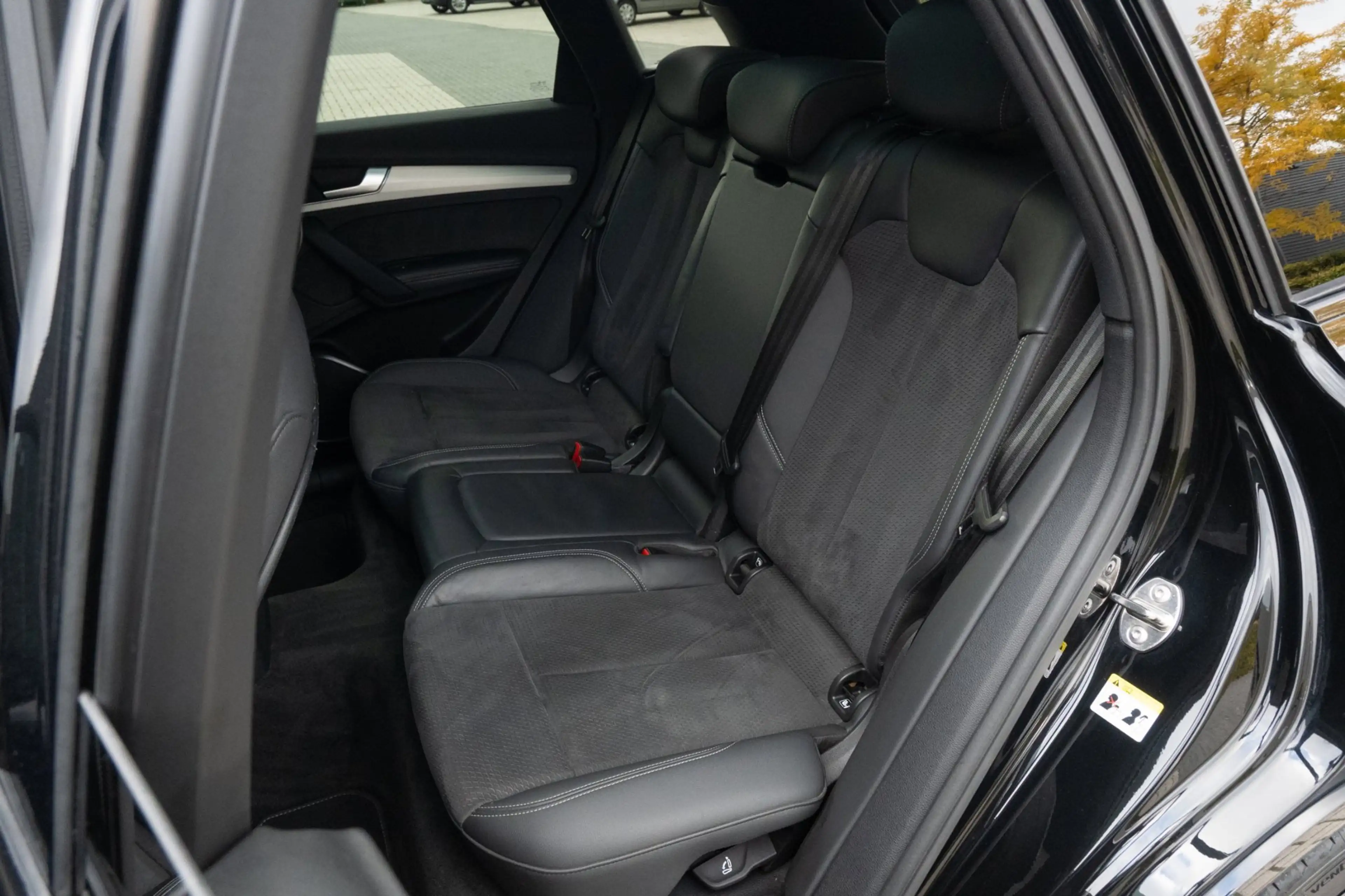 Audi Q5 50 TFSI e S edition Luchtvering Panoramadak — photo 37