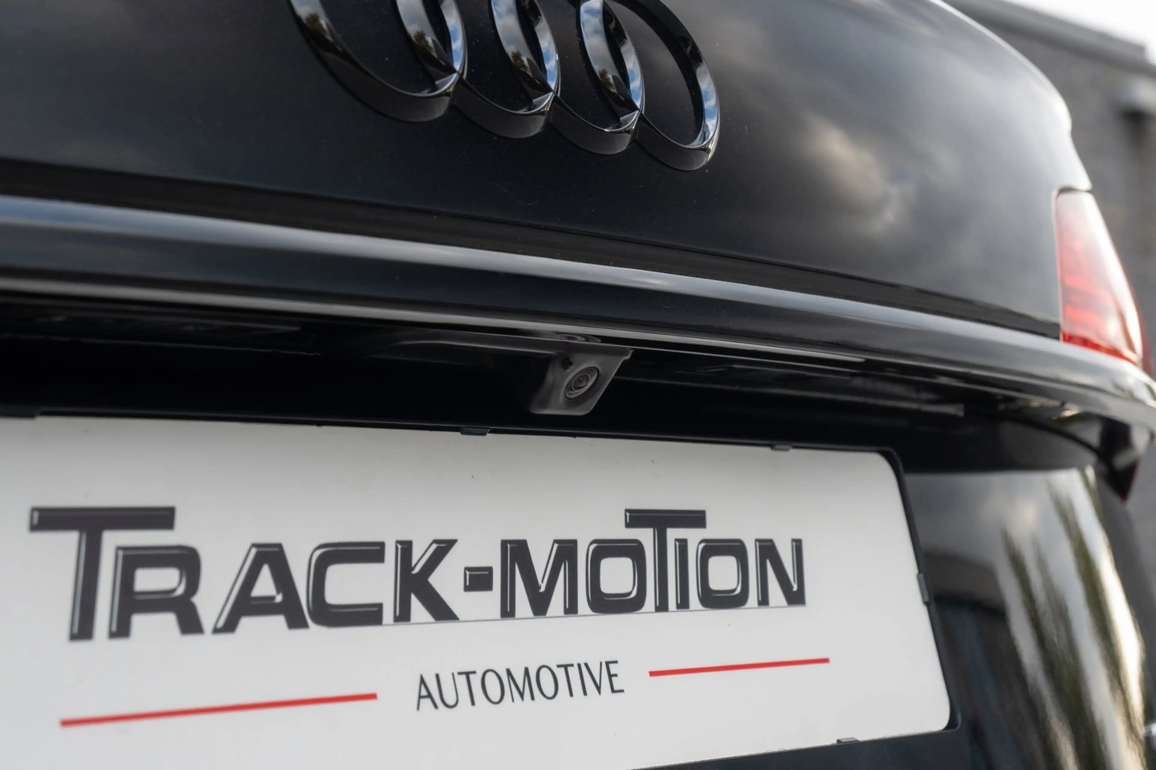 Audi Q5 50 TFSI e S edition Luchtvering Panoramadak — photo 13