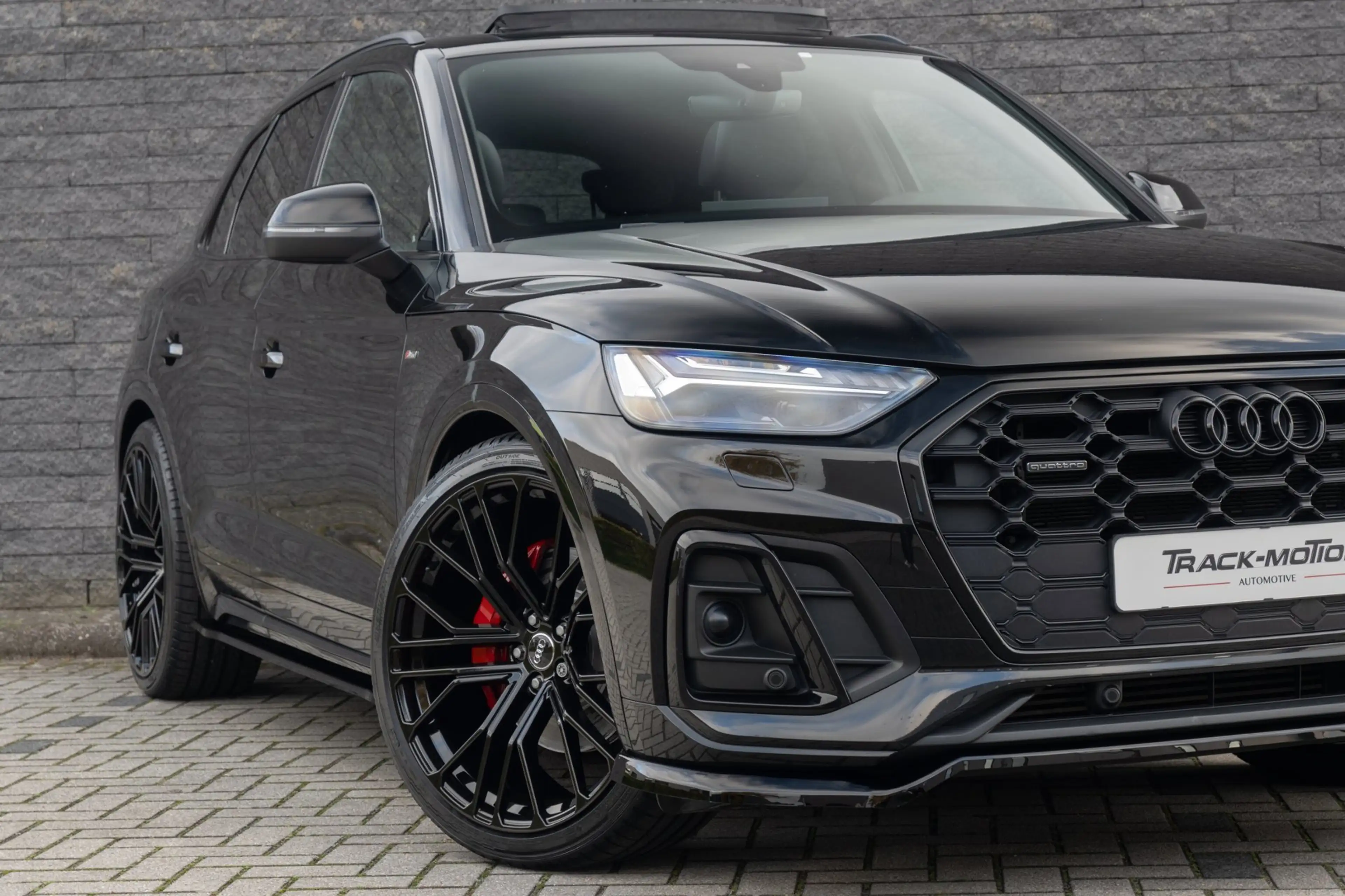 Audi Q5 50 TFSI e S edition Luchtvering Panoramadak — photo 8