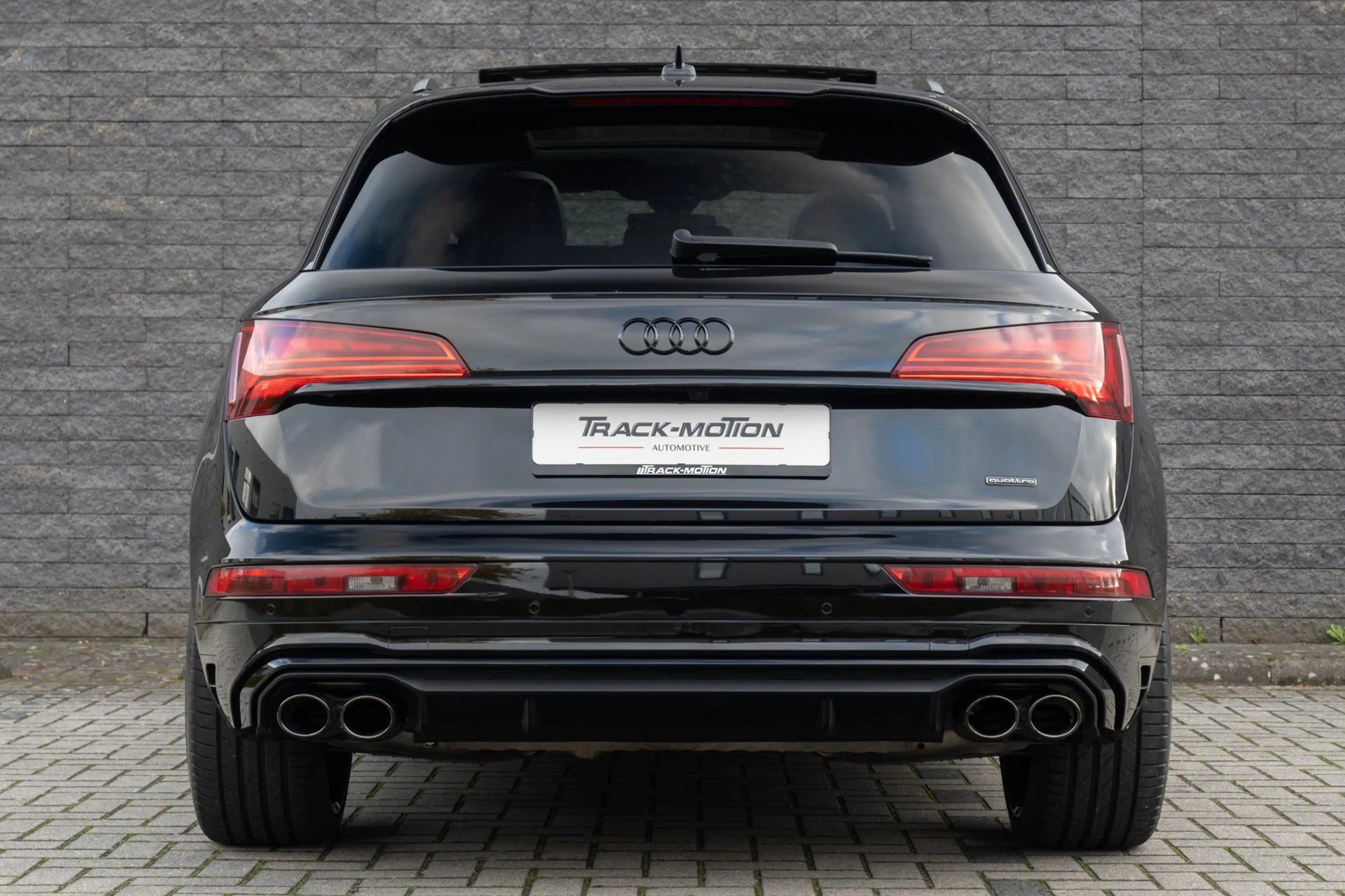 Audi Q5 50 TFSI e S edition Luchtvering Panoramadak — photo 11
