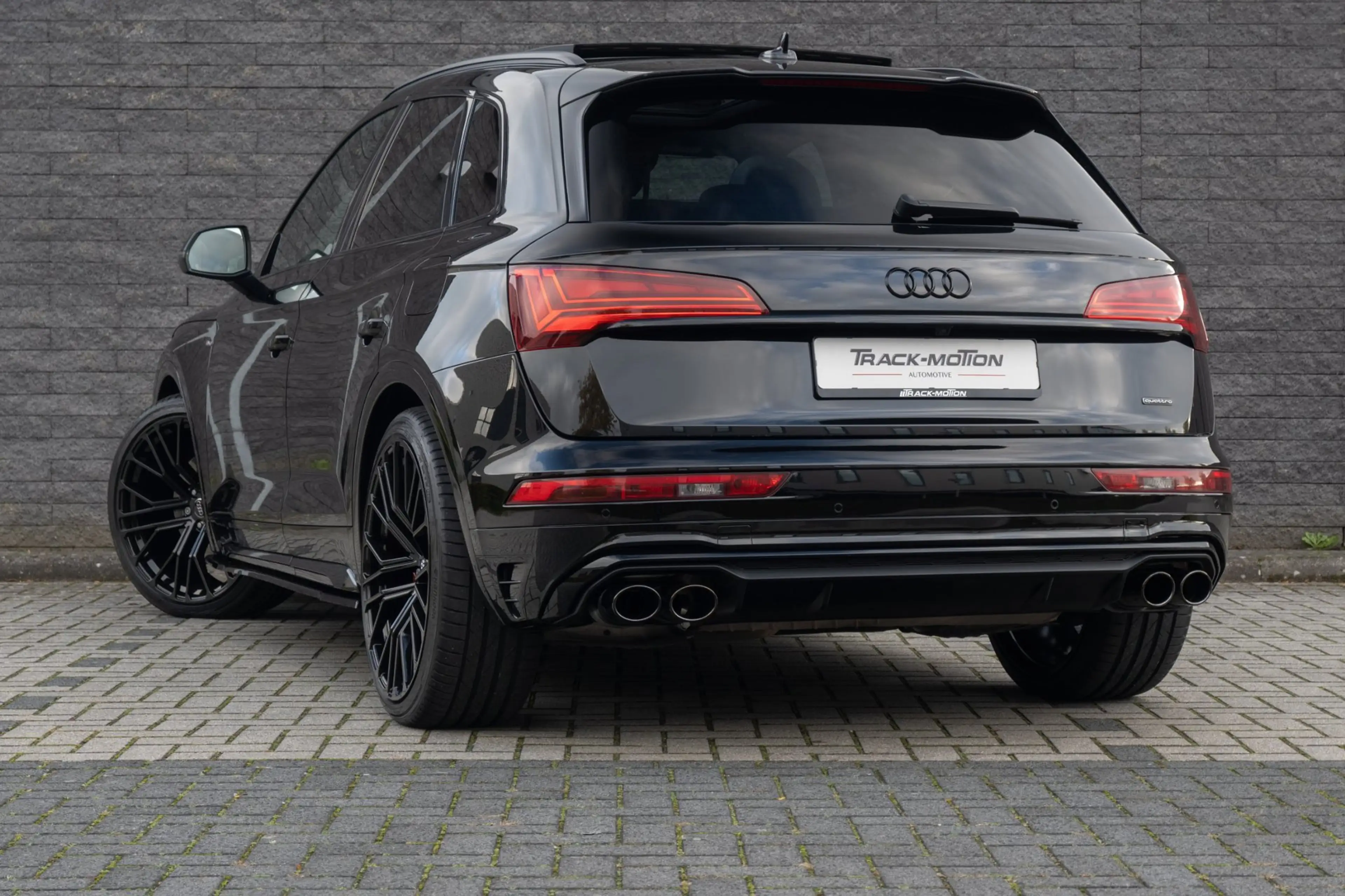 Audi Q5 50 TFSI e S edition Luchtvering Panoramadak — photo 14