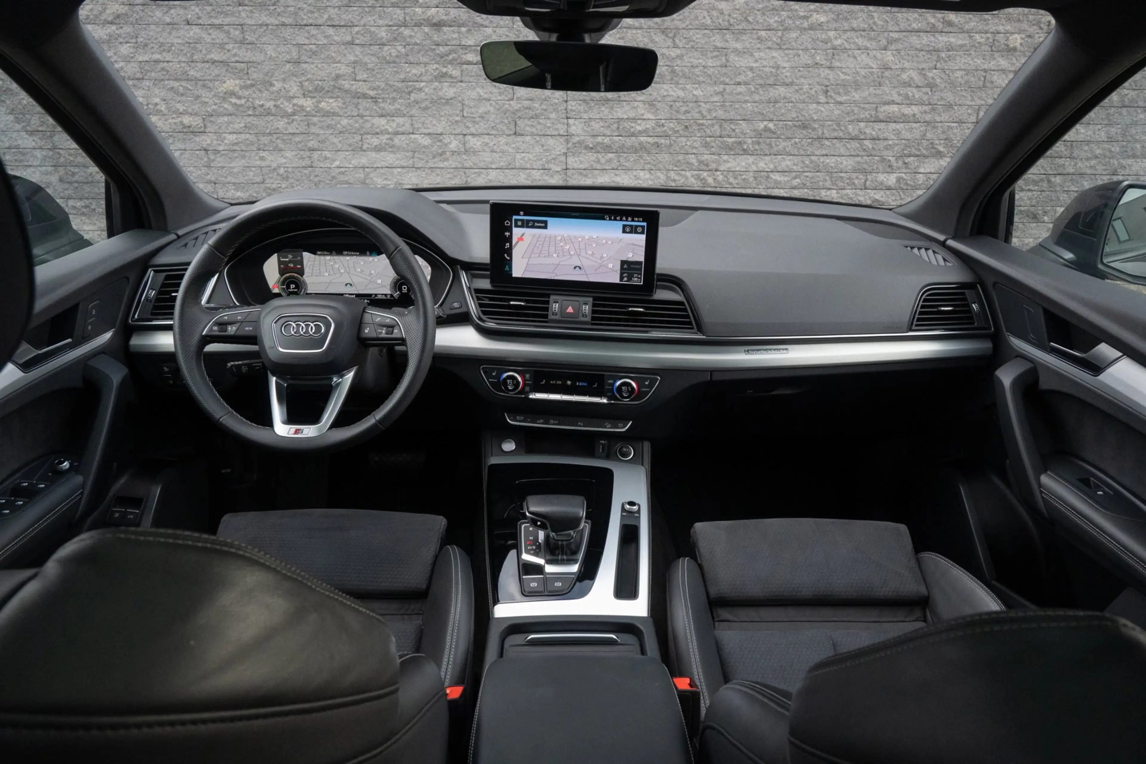 Audi Q5 50 TFSI e S edition Luchtvering Panoramadak — photo 26
