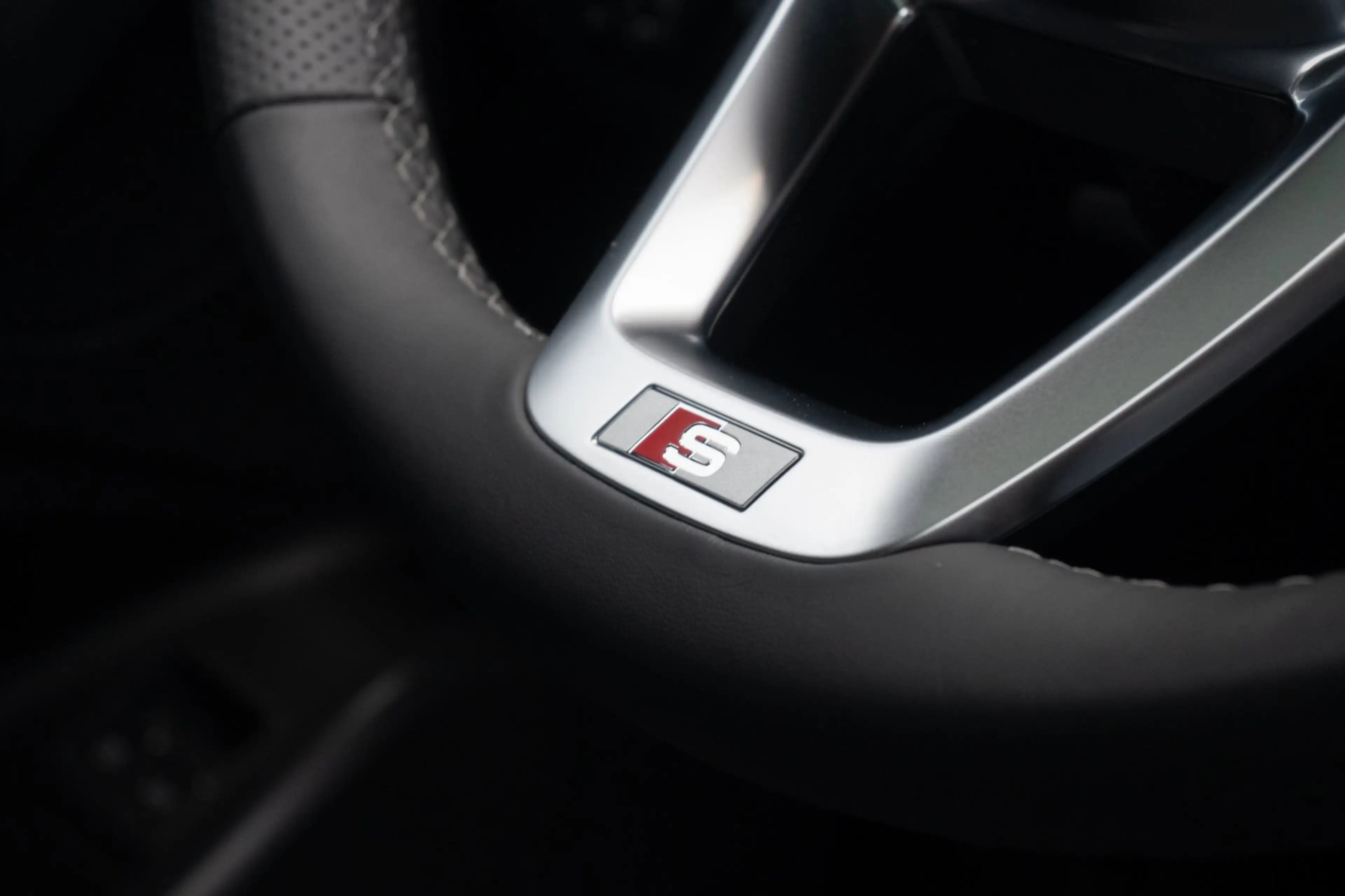 Audi Q5 50 TFSI e S edition Luchtvering Panoramadak — photo 30