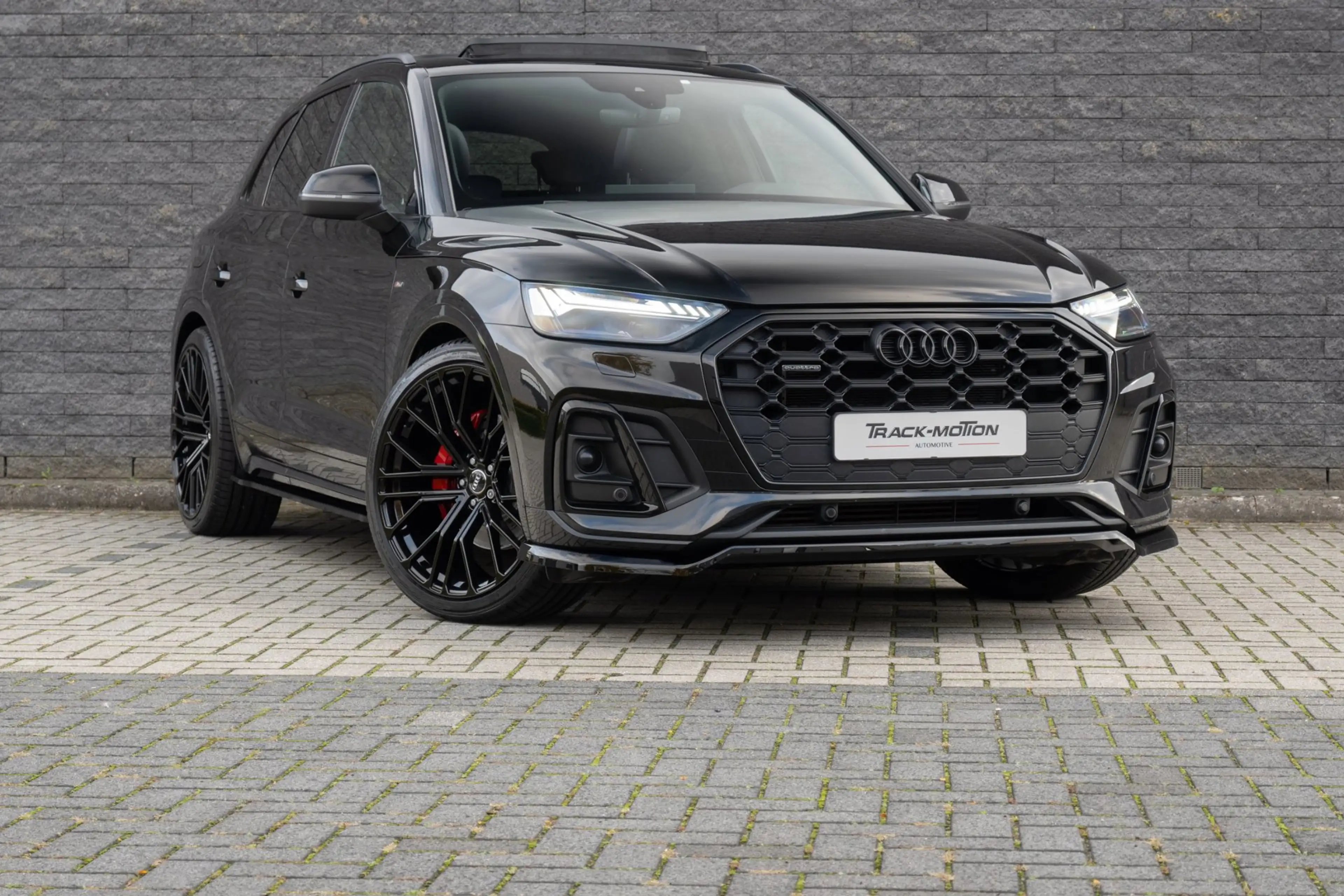 Audi Q5 50 TFSI e S edition Luchtvering Panoramadak — photo 7