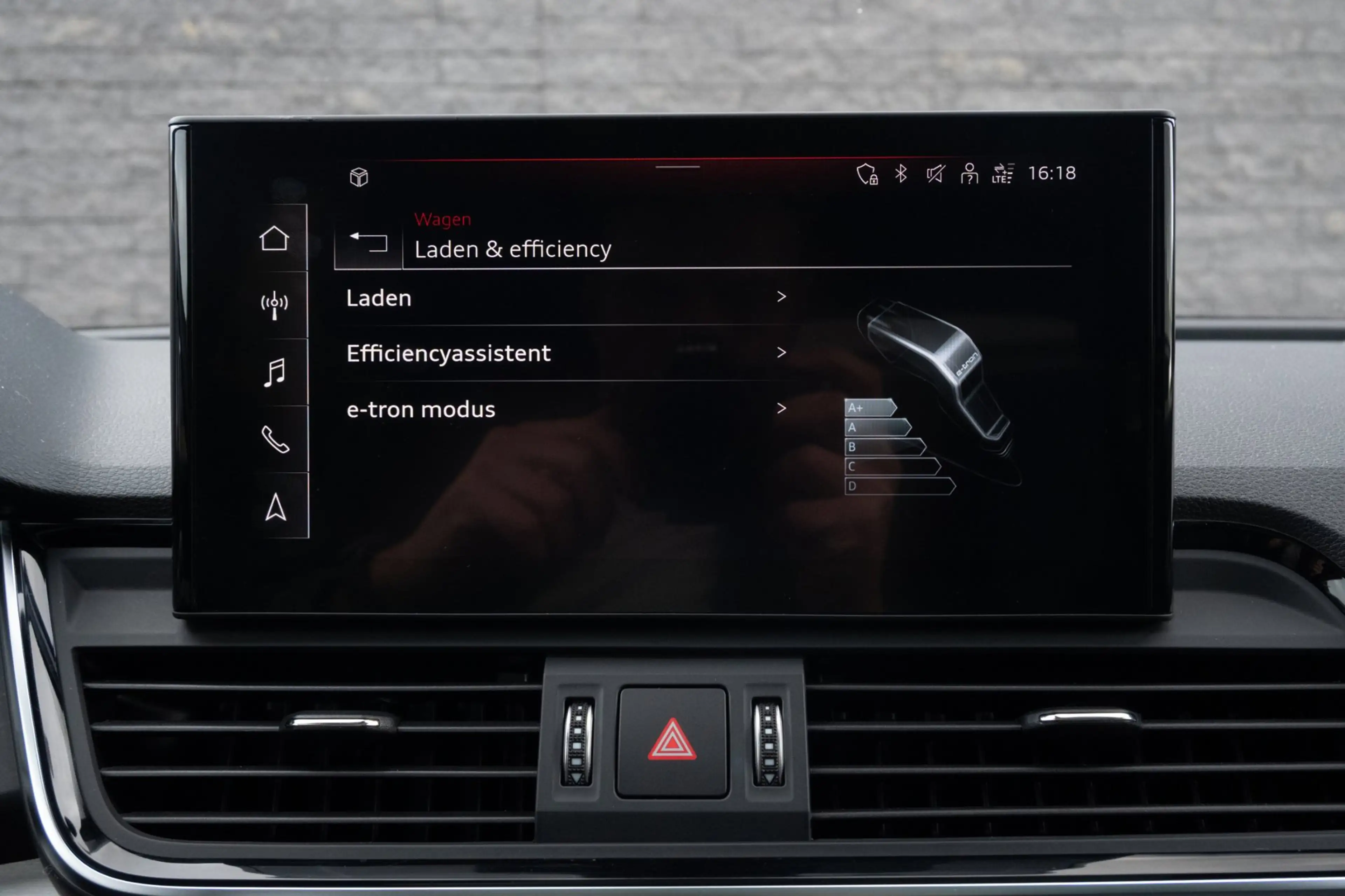 Audi Q5 50 TFSI e S edition Luchtvering Panoramadak — photo 46