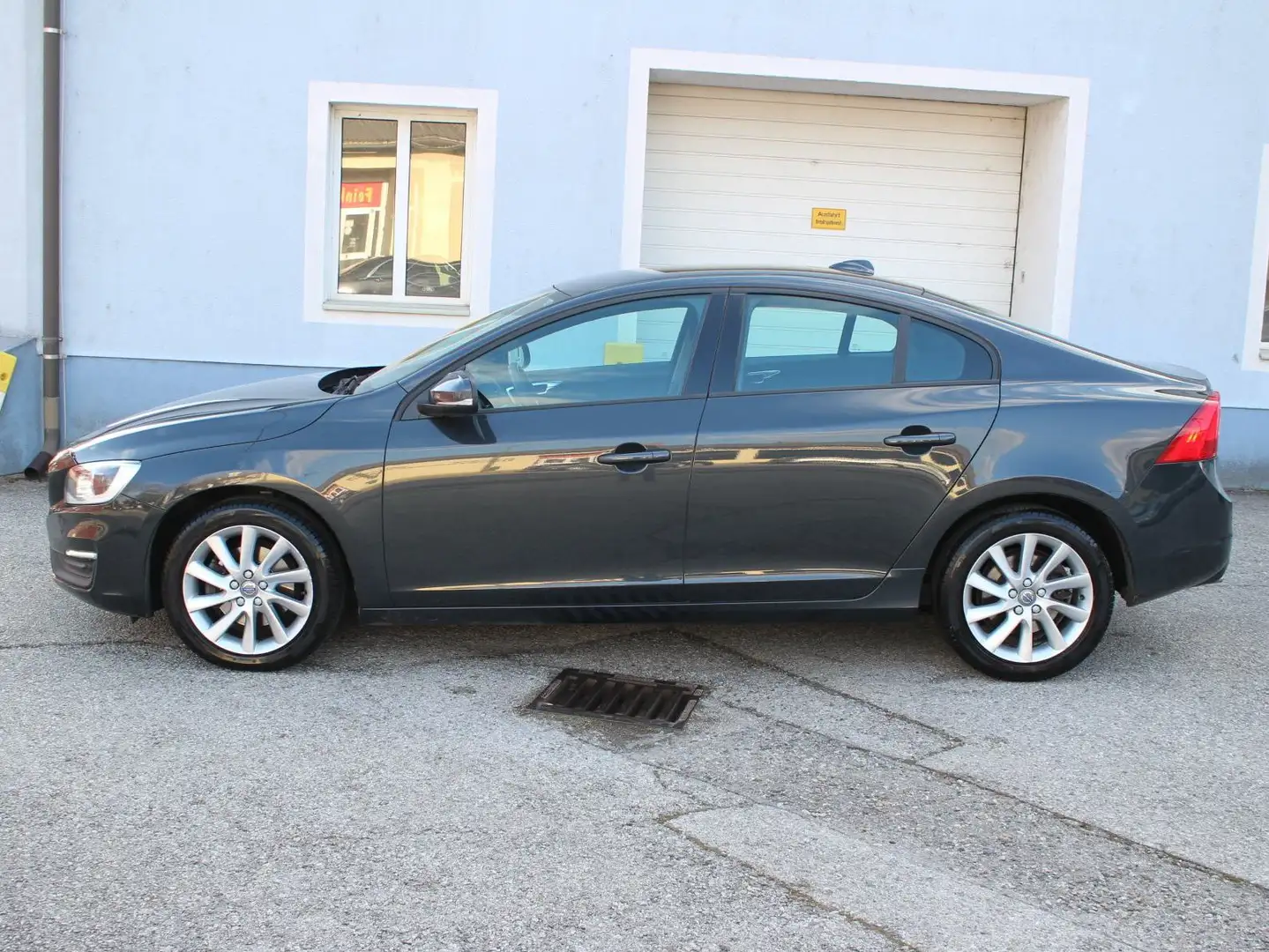 Volvo S60 D3 Kinetic Geartronic ! 249- mtl.Erstbesitz ! Grigio - 2