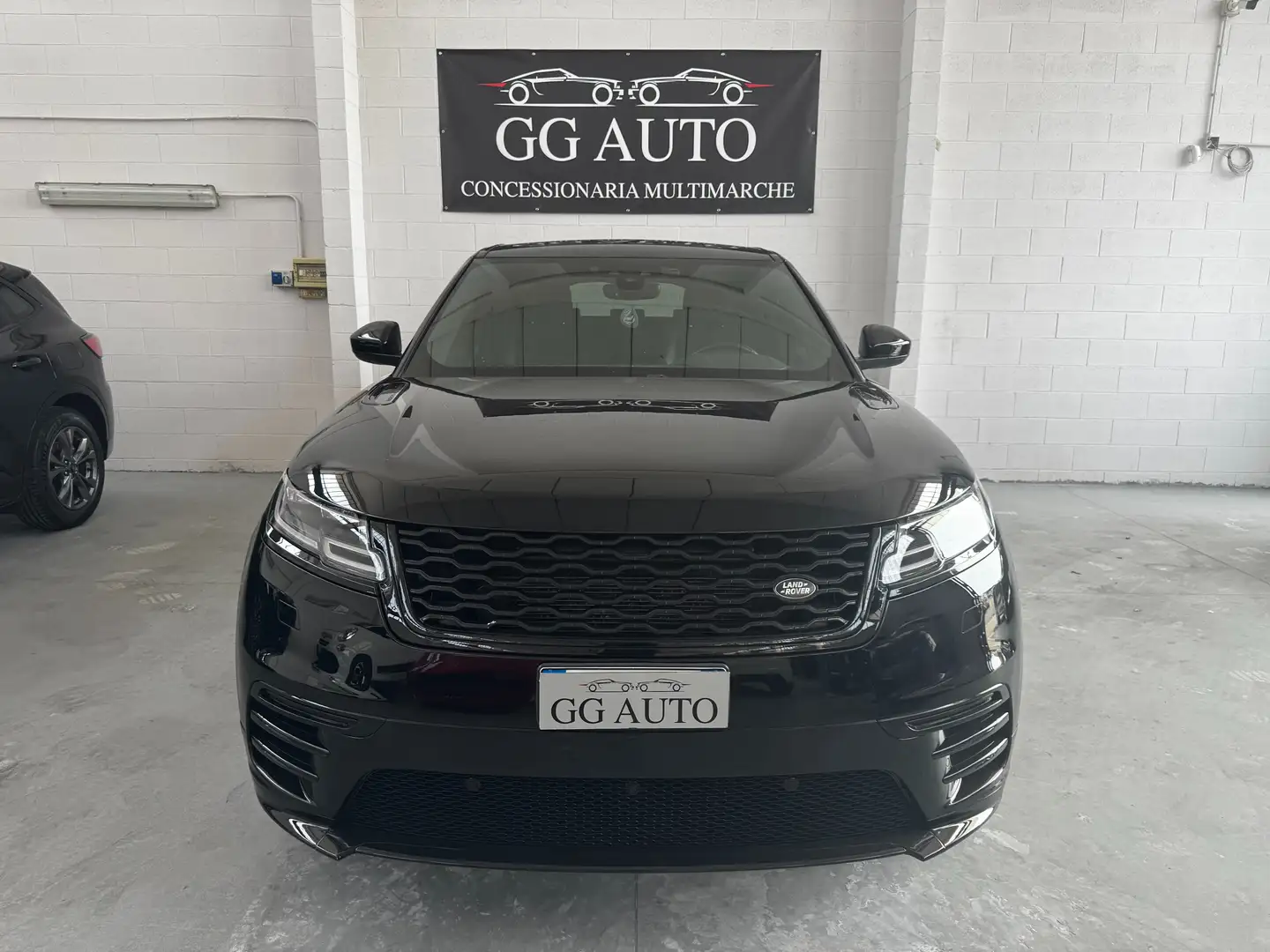Land Rover Range Rover Velar Range Rover Velar 2.0d i4 R-Dynamic 240cv auto Nero - 2