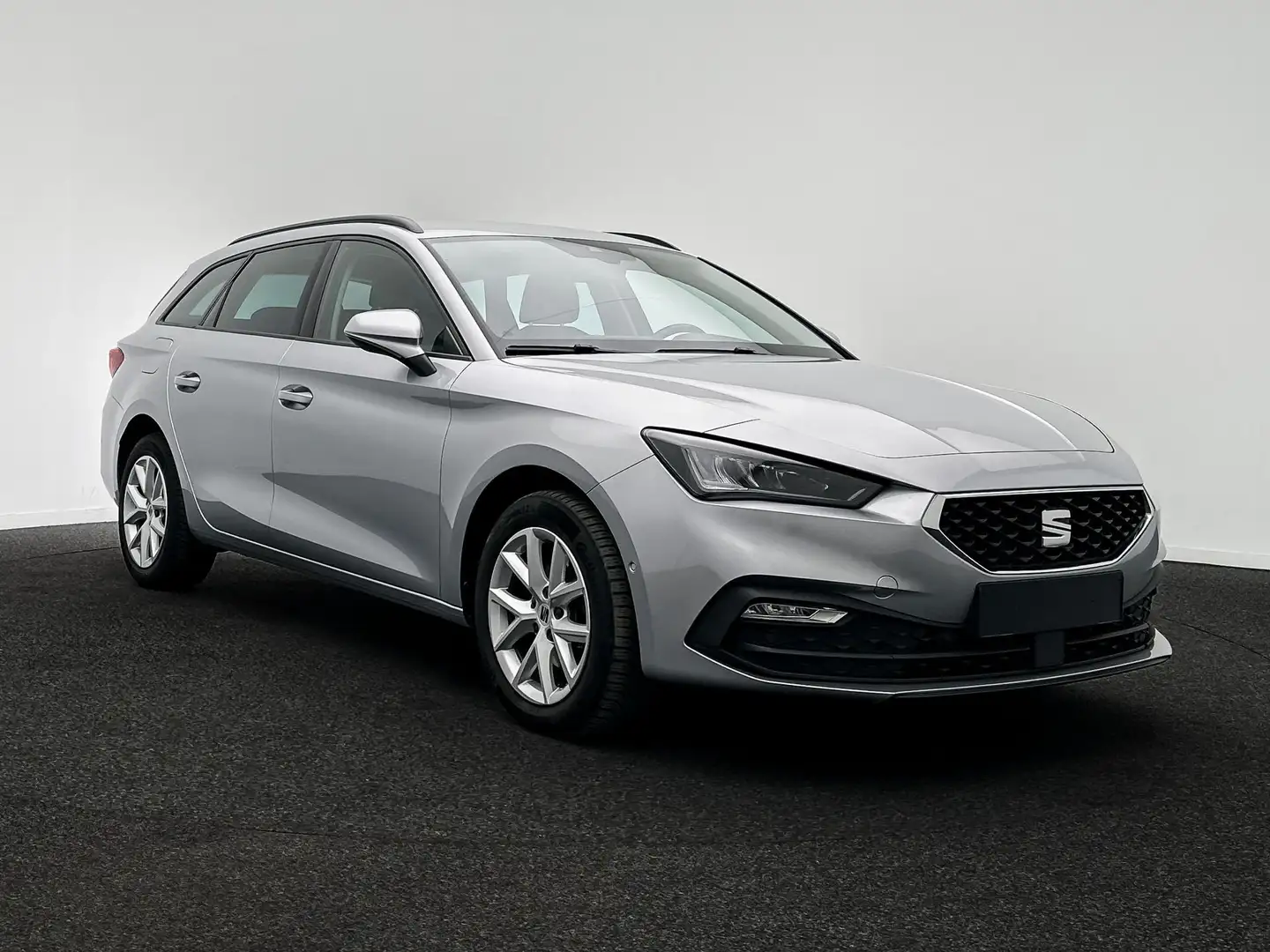SEAT Leon Style Werksgarantie bis 2028 Grau - 1