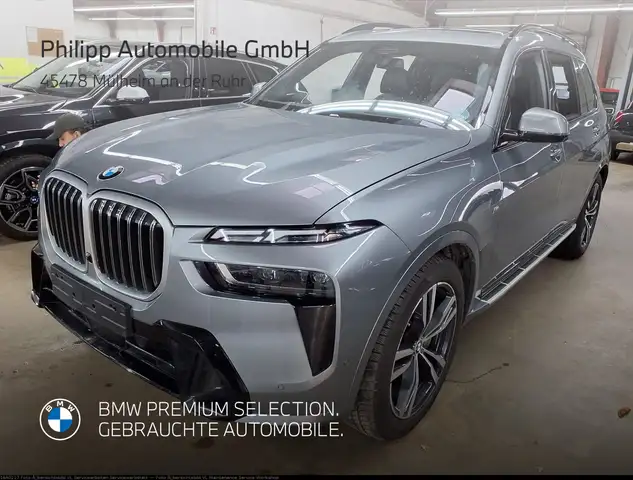 BMW X7 xDrive40i M Sport AHK P-SKY 6-Sitze StHzg h&k