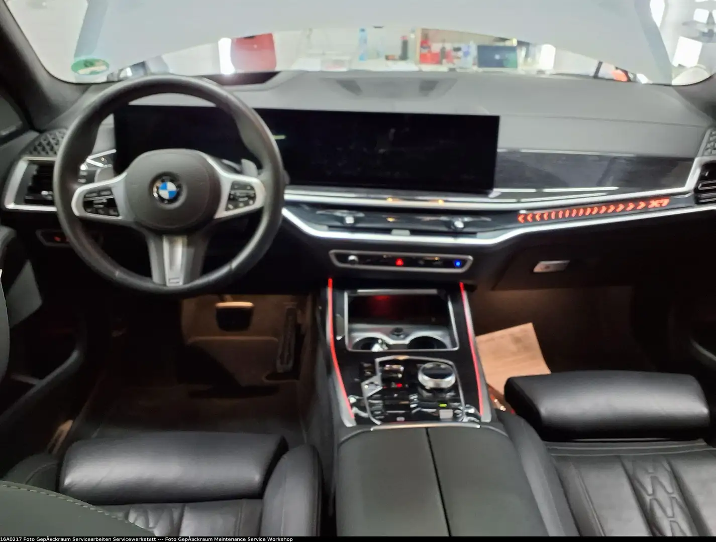 BMW X7 xDrive40i M Sport AHK P-SKY 6-Sitze StHzg h&k Grau - 2
