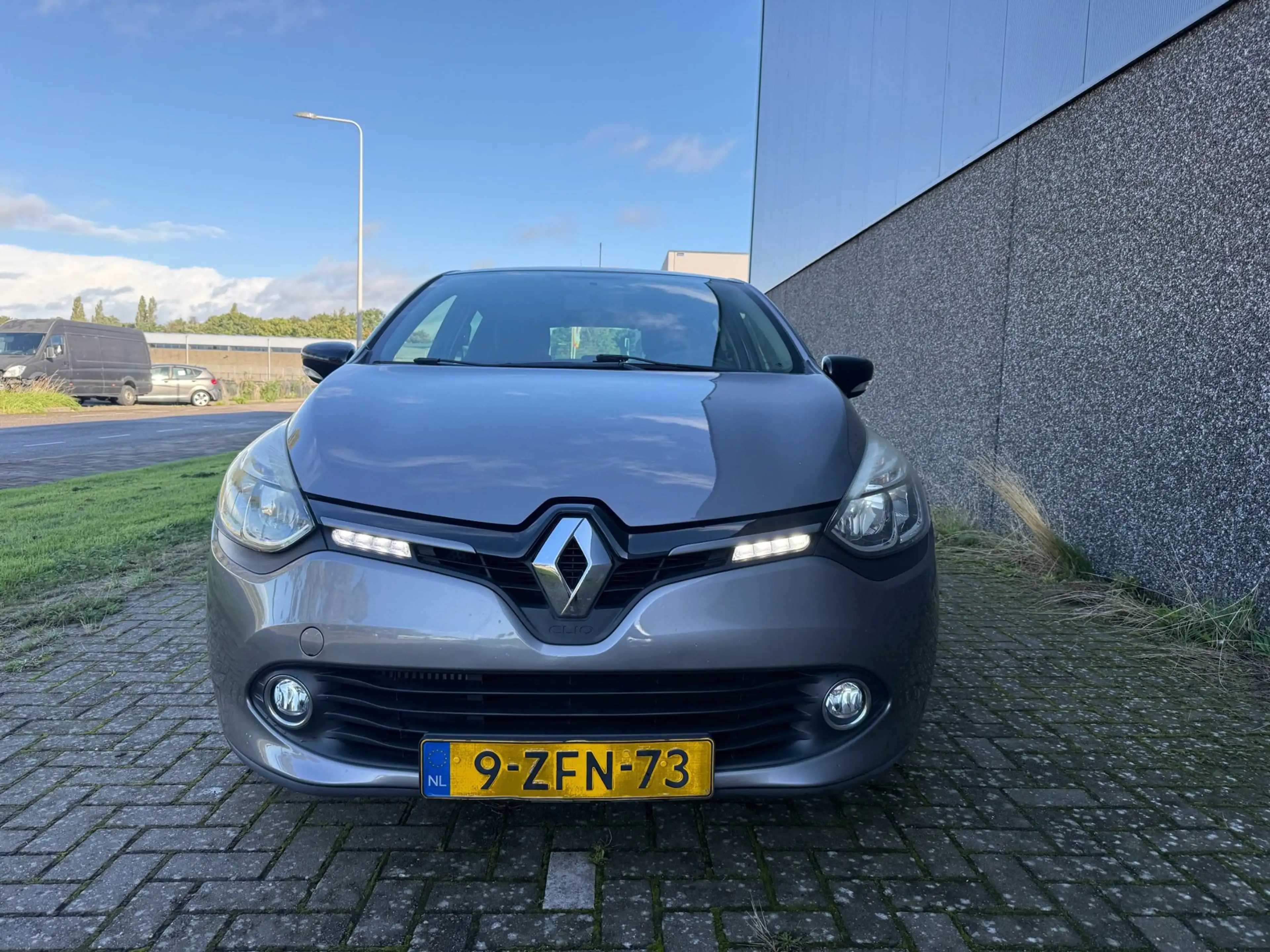 Renault Clio 0.9 TCe ECO Night&Day/CARPLAY/Nieuwe APK en beurt! — photo 2