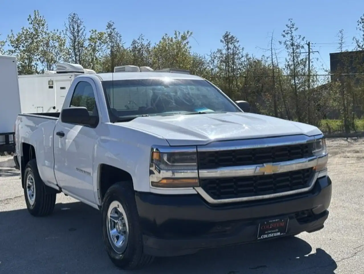 Chevrolet Silverado 1500 снимка Chevrolet Silverado 1500