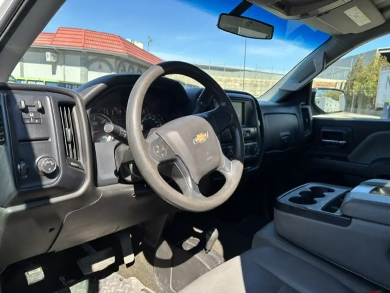 Chevrolet Silverado 1500 снимка Chevrolet Silverado 1500