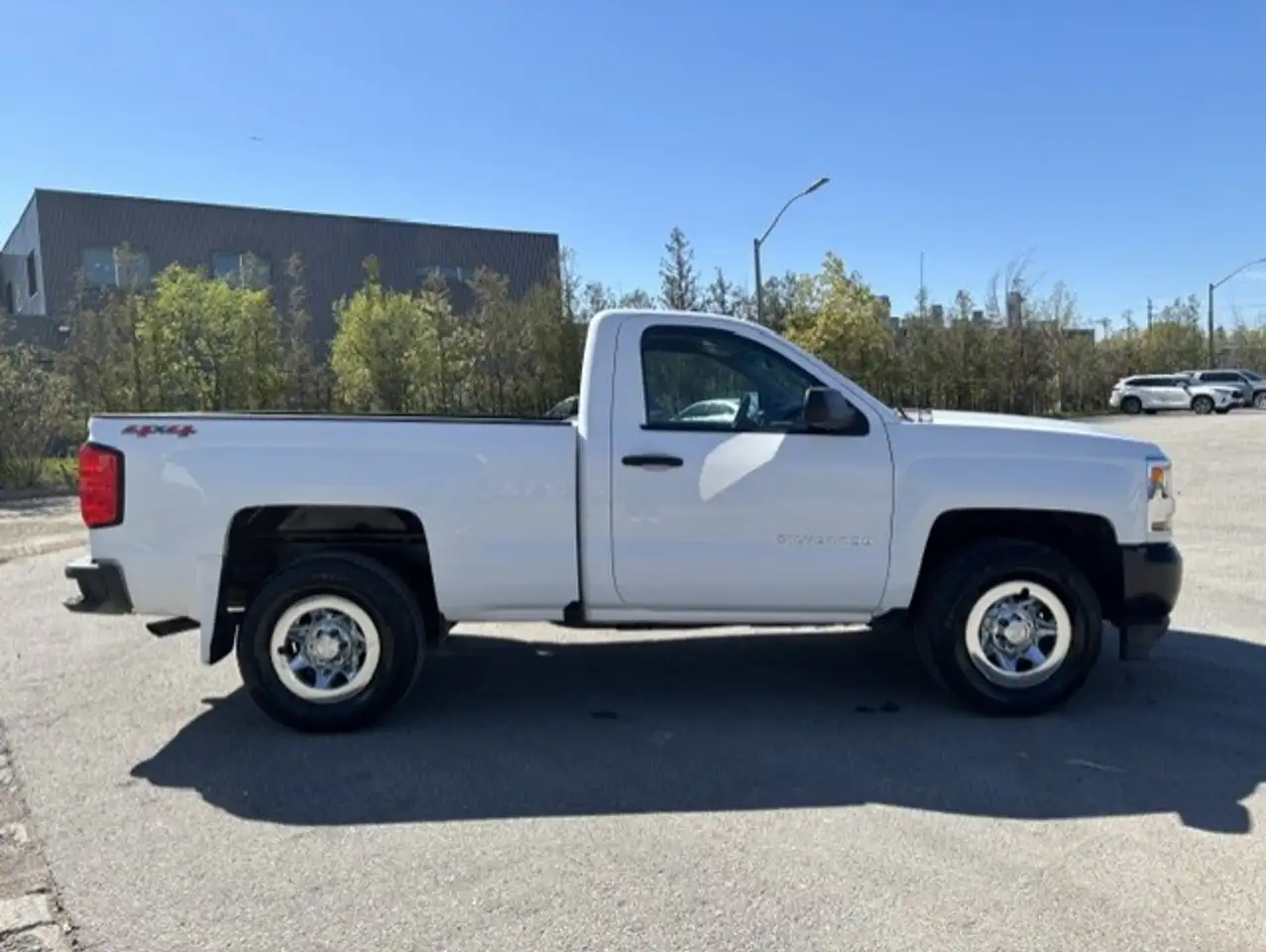 Chevrolet Silverado 1500 снимка Chevrolet Silverado 1500