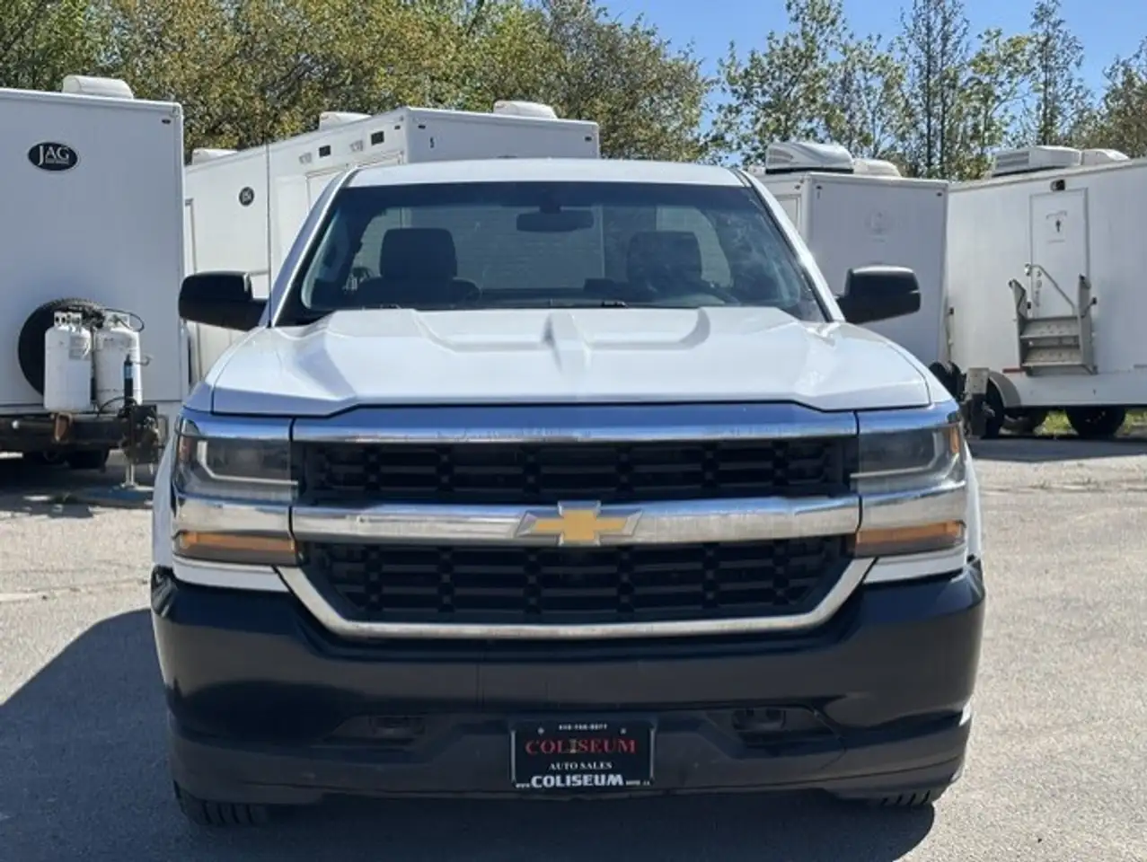 Chevrolet Silverado 1500 снимка Chevrolet Silverado 1500