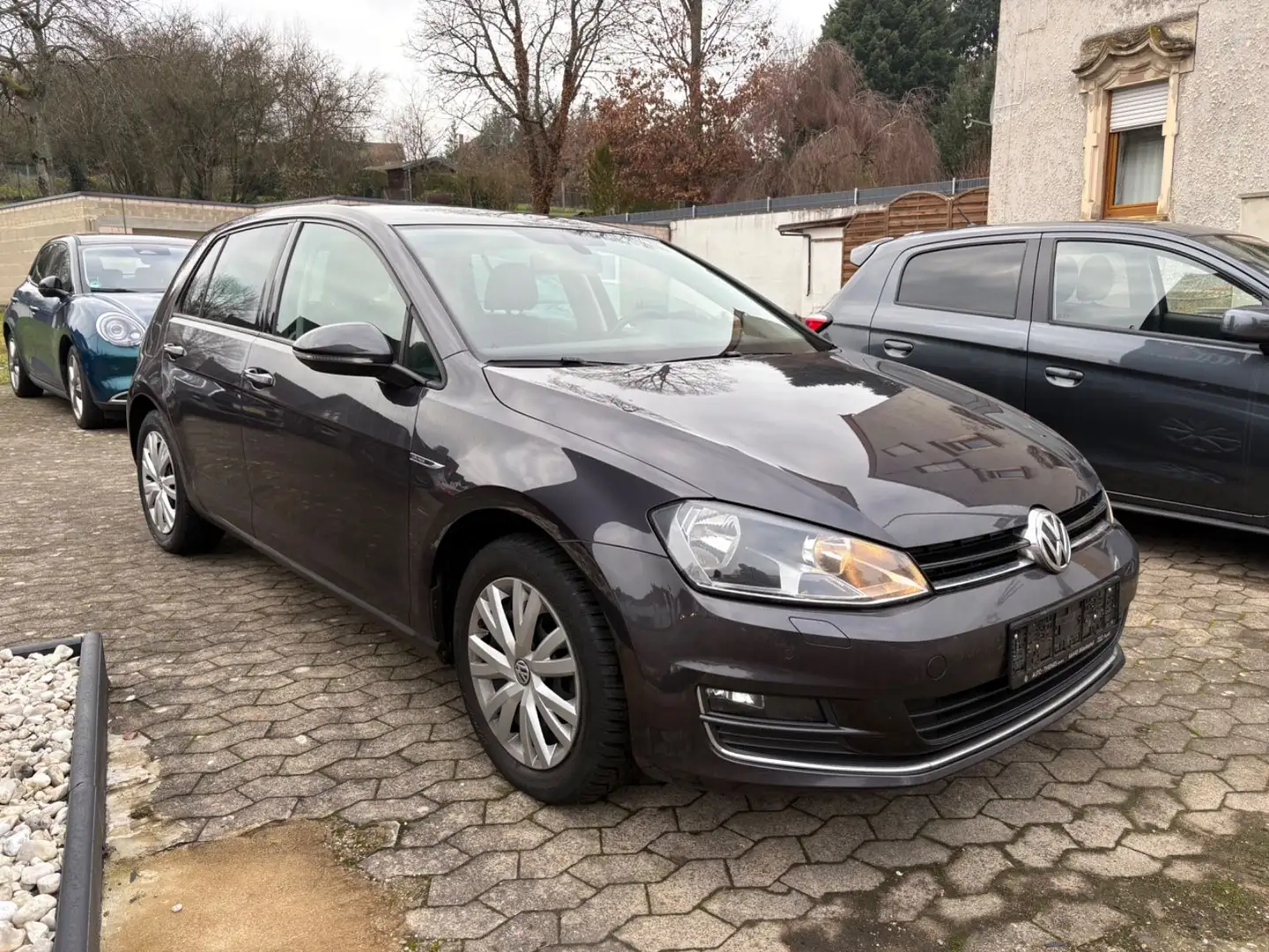 Volkswagen Golf 1.2 TSI BMT LOUNGE Anhängerkupplung Gris - 2