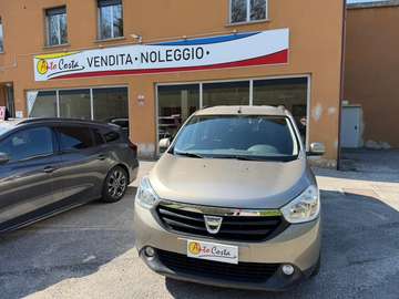 1.5 DCI 110CV Laureate 7 Posti