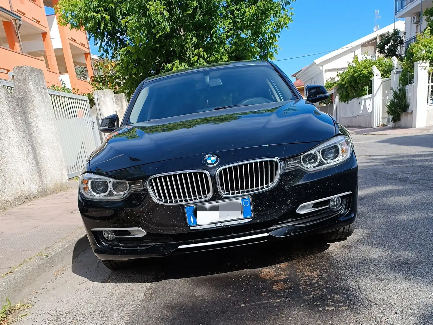 BMW 318 Serie 3 F30 2011 Berlina 318d Modern Nero - 1