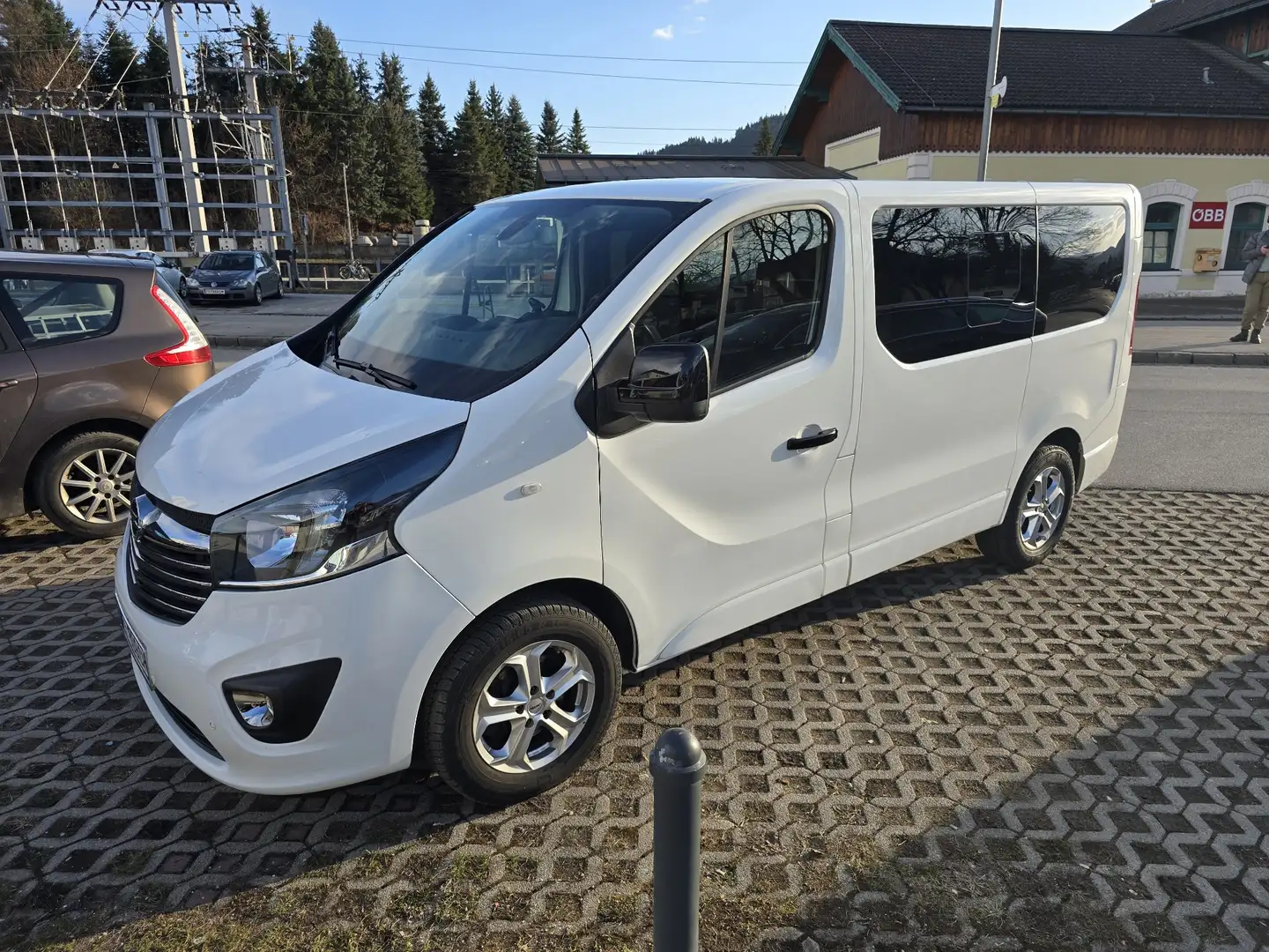 Opel Vivaro Combi Sport L1H1 1,6 BiTurbo CDTI ecofl. 2,9t St./ - 2