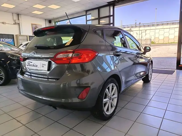 Ford Fiesta view 13