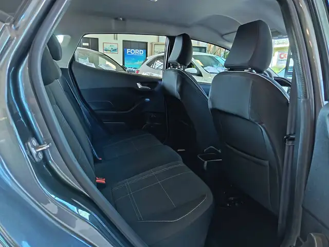 Ford Fiesta view 11