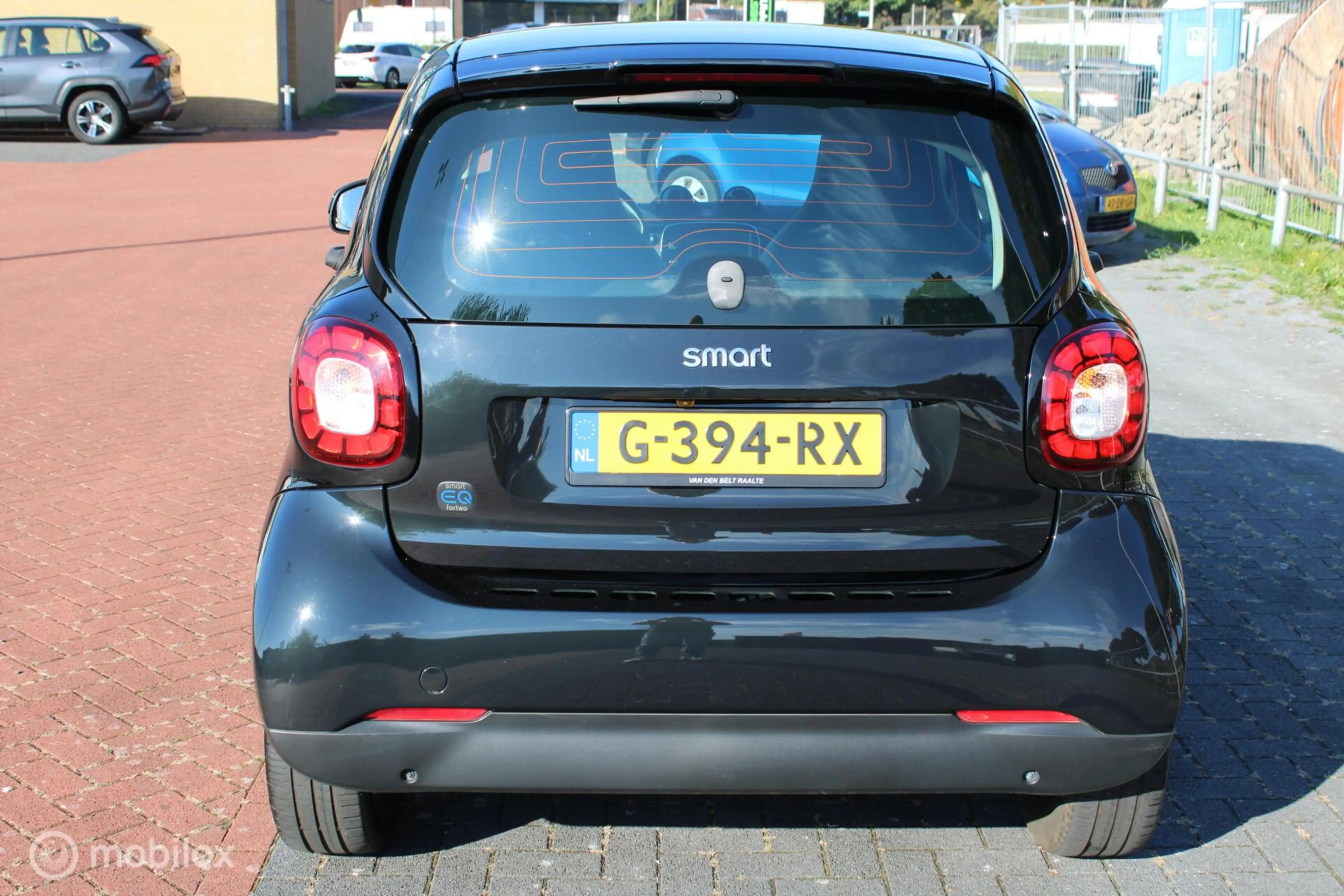 smart forTwo EQ Business Solution 18 kWh, Leer, Stoelverwarming — photo 7
