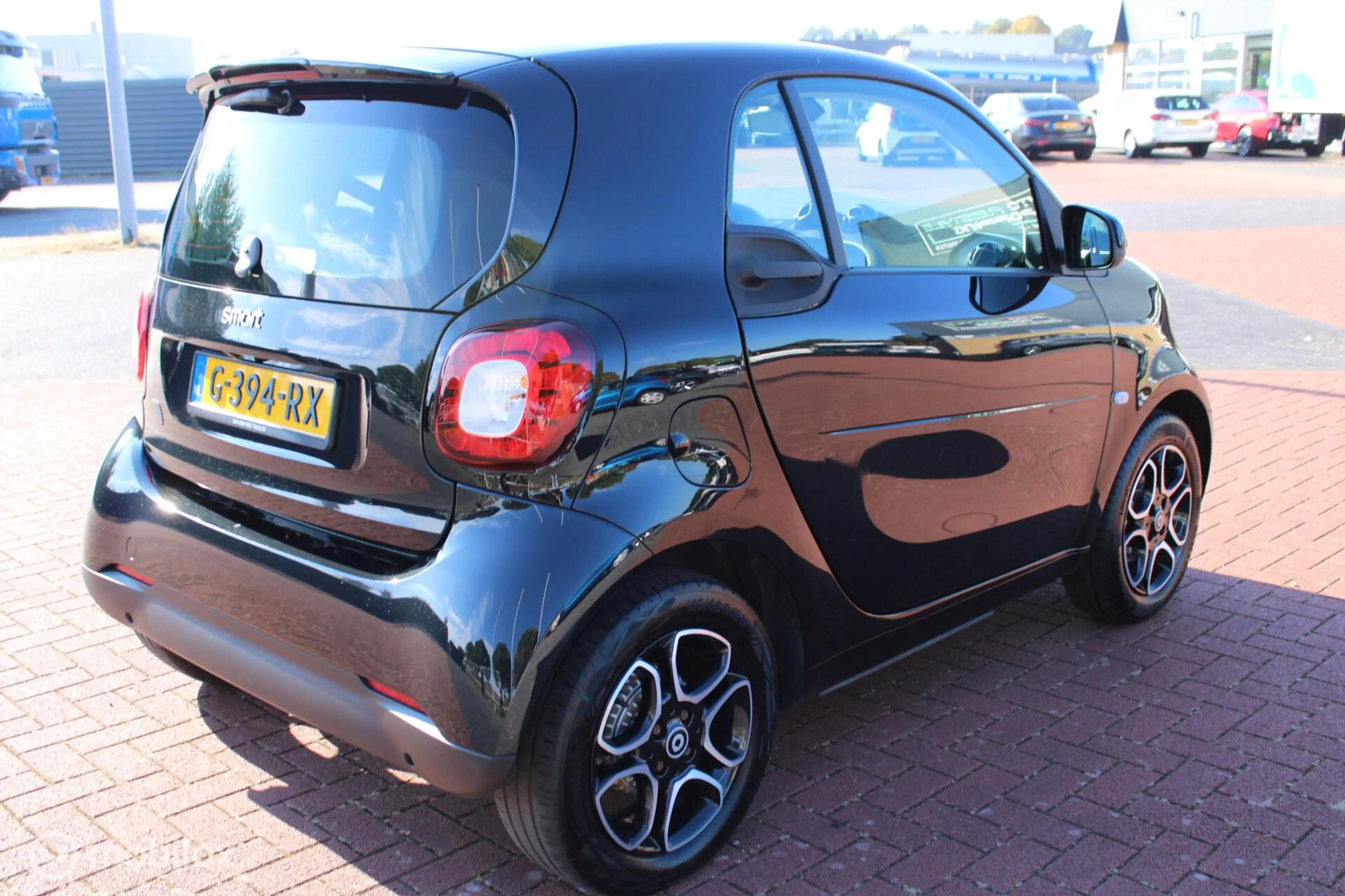 smart forTwo EQ Business Solution 18 kWh, Leer, Stoelverwarming — photo 17