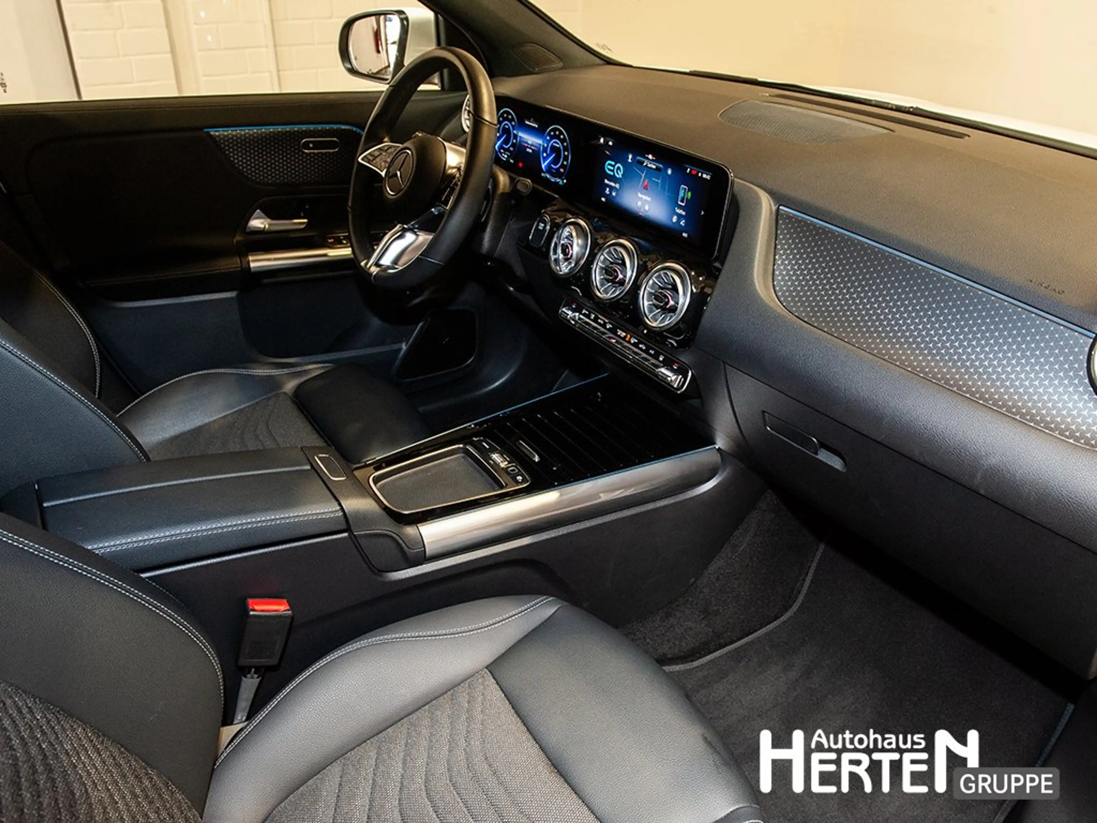 Mercedes-Benz EQA 250 +PROGRESSIVE+DISTRONIC+LED+R-KAMERA+19" — photo 6