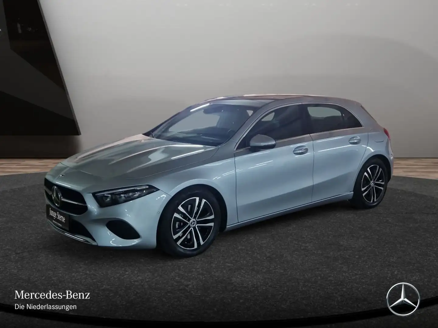 Mercedes-Benz A 200 PROGRESSIVE+PANO+MULTIBEAM+BURMESTER+KAMERA Silber - 2