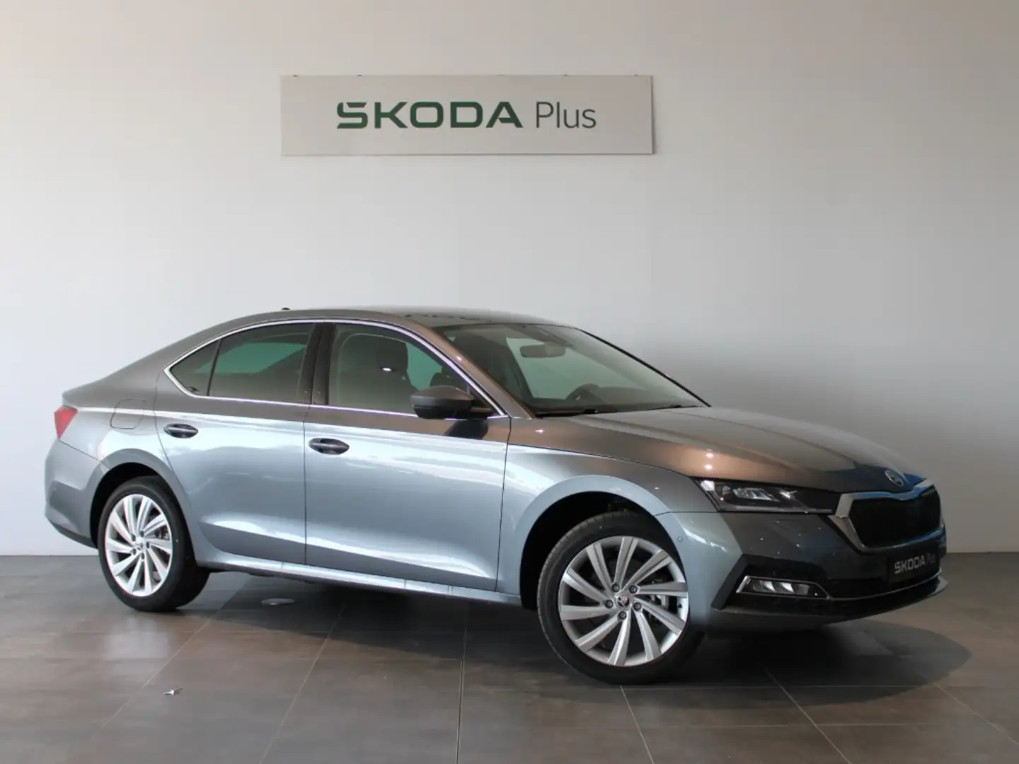 Skoda Octavia 1.4TSI iV PHEV Selection DSG Gris - 1